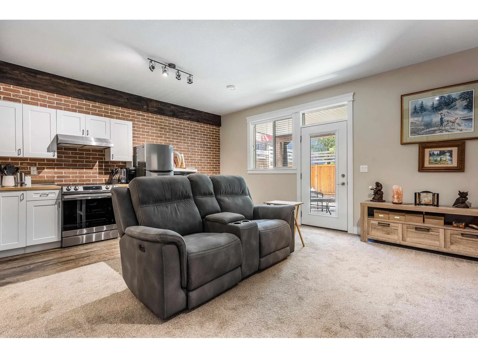 3 10082 WILLIAMS ROAD|Fairfield Island