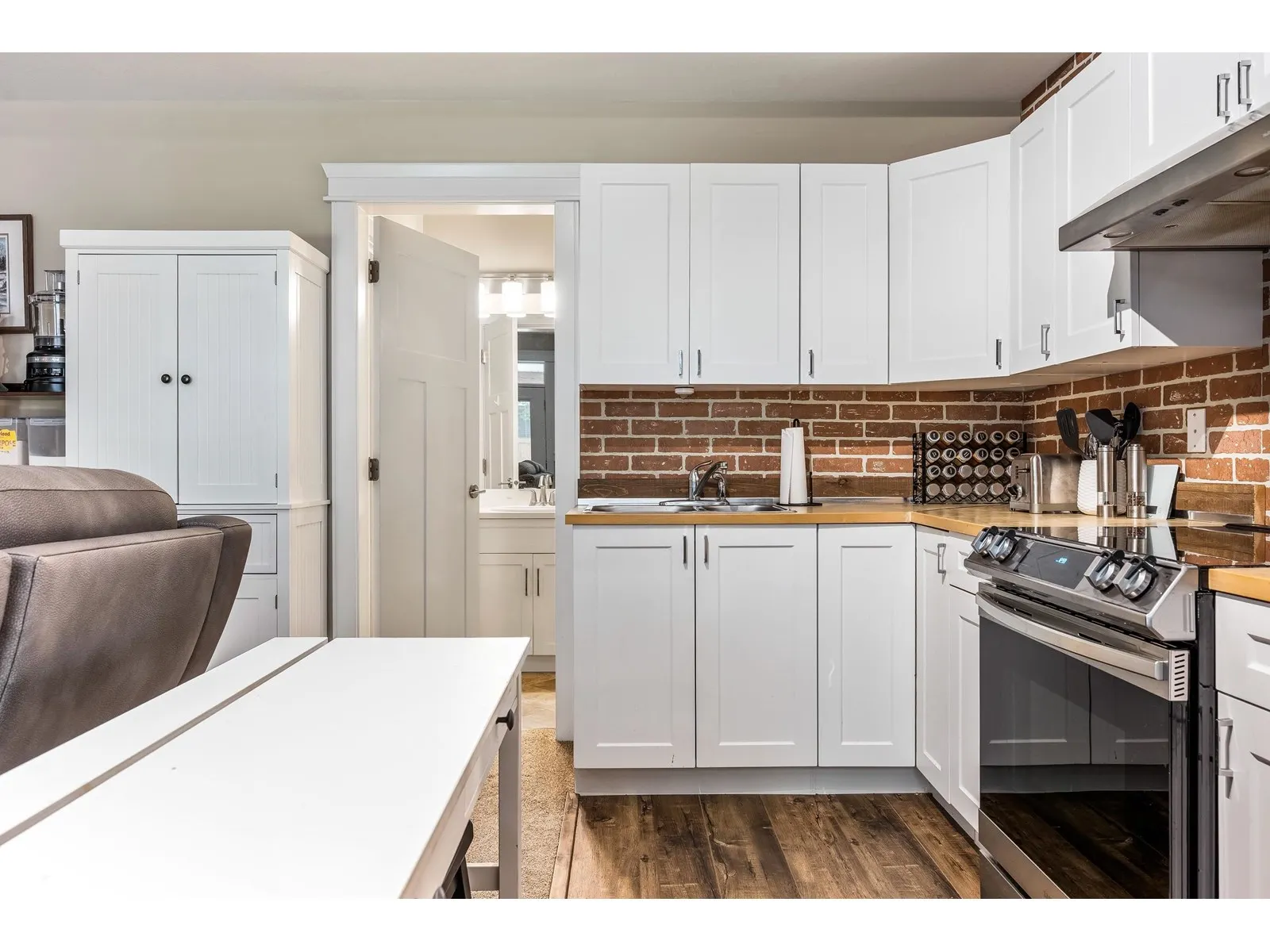 3 10082 WILLIAMS ROAD|Fairfield Island