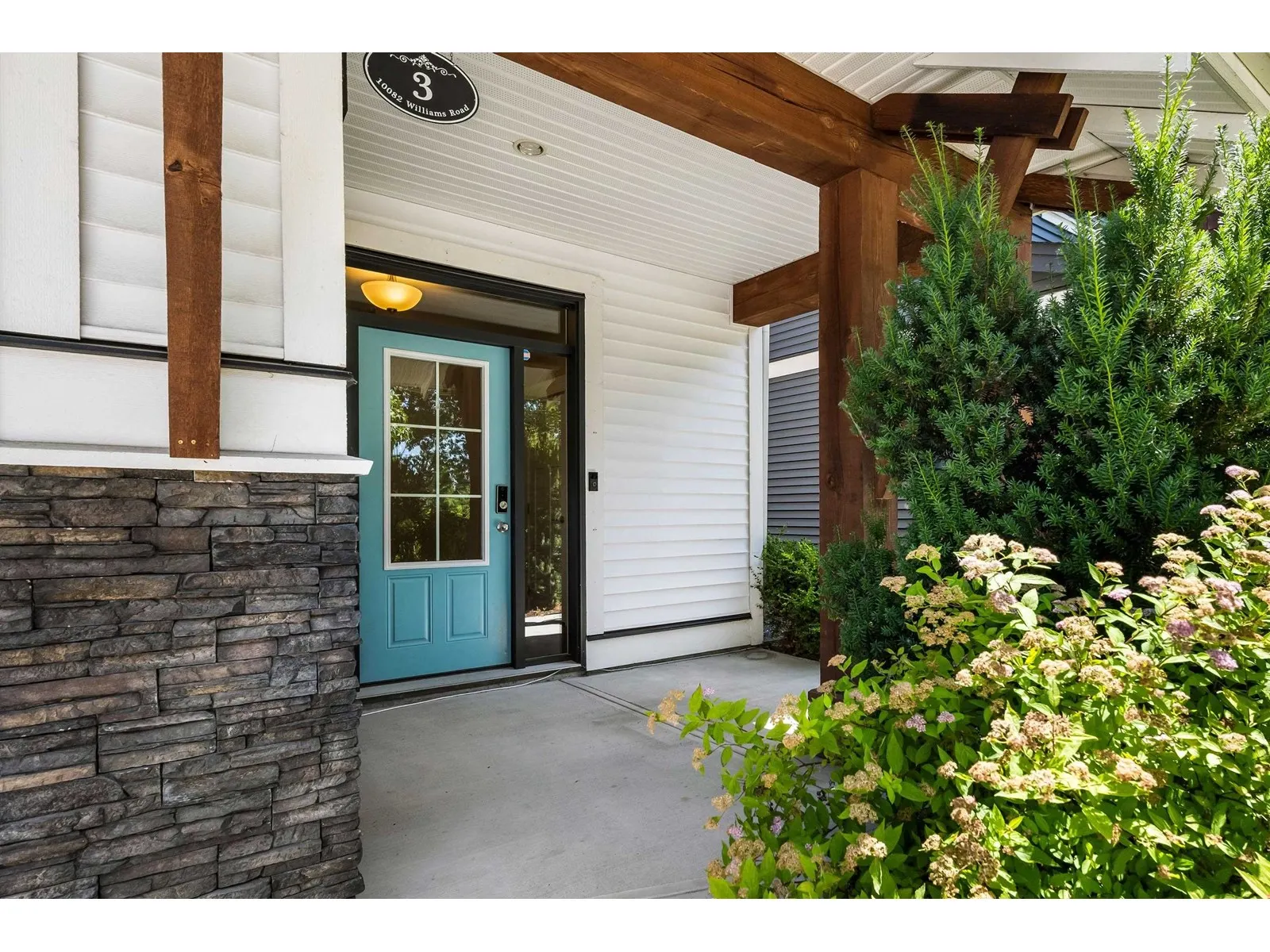 3 10082 WILLIAMS ROAD|Fairfield Island