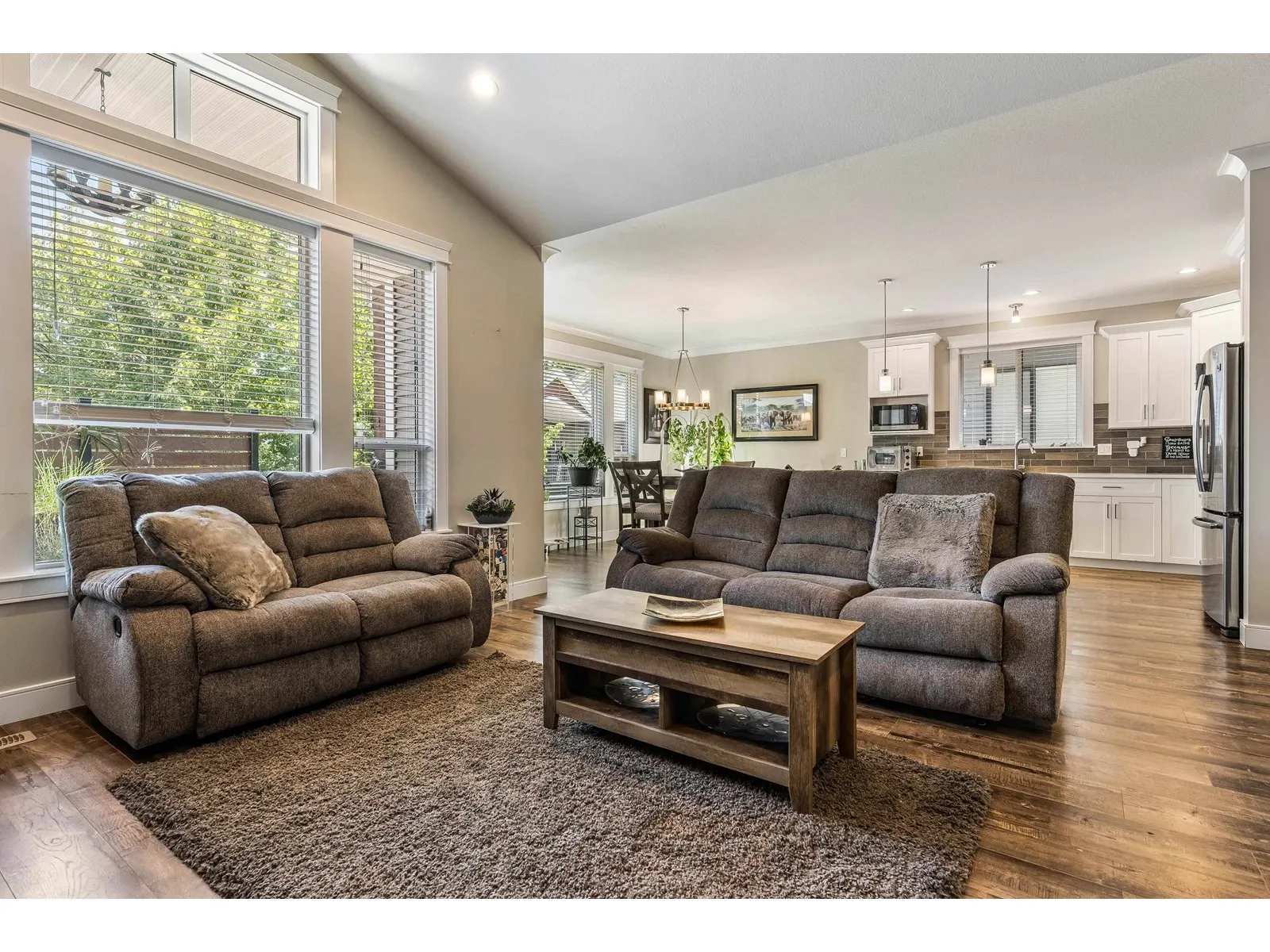 3 10082 WILLIAMS ROAD|Fairfield Island