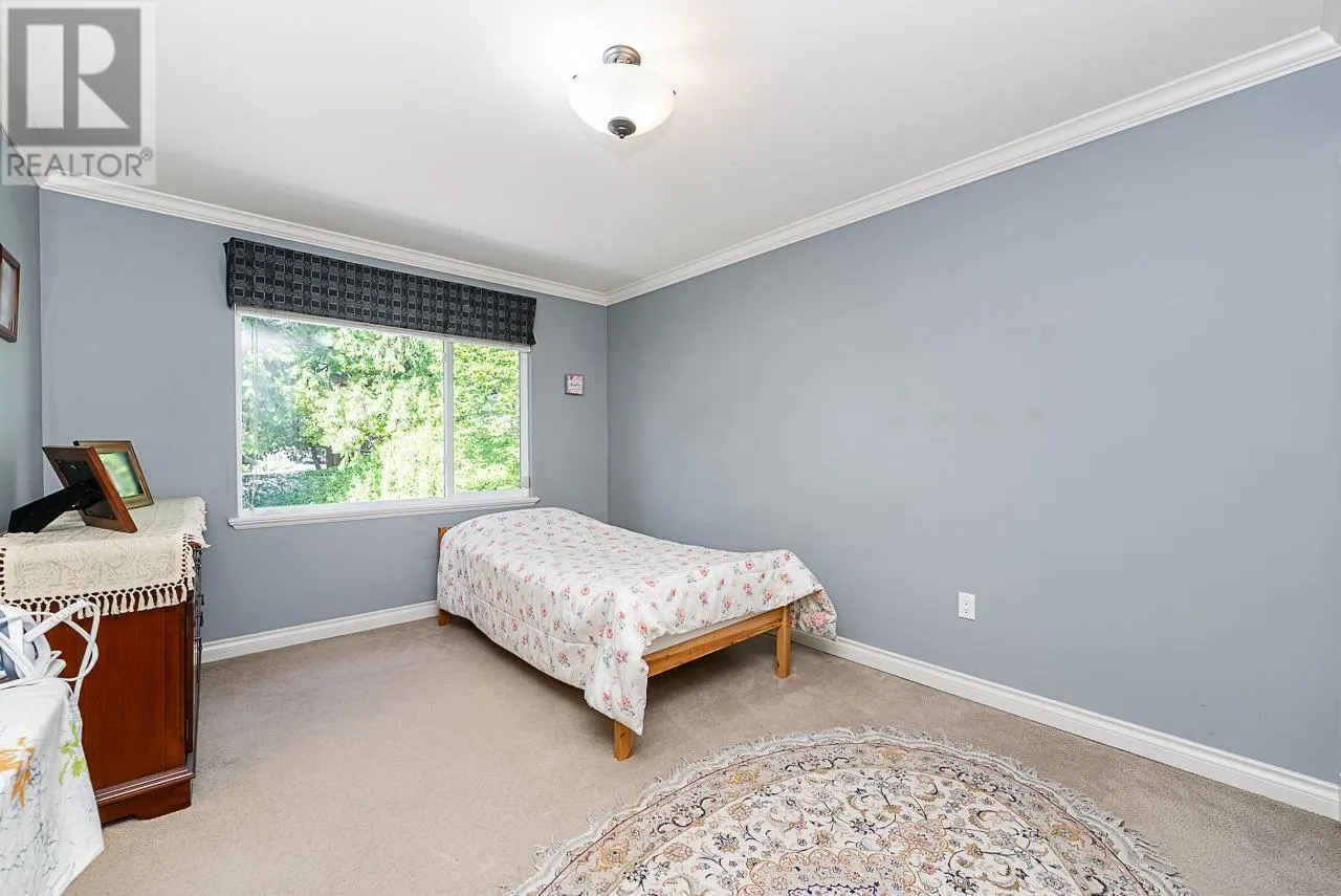 180 W OSBORNE ROAD