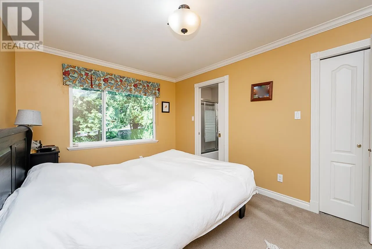 180 W OSBORNE ROAD