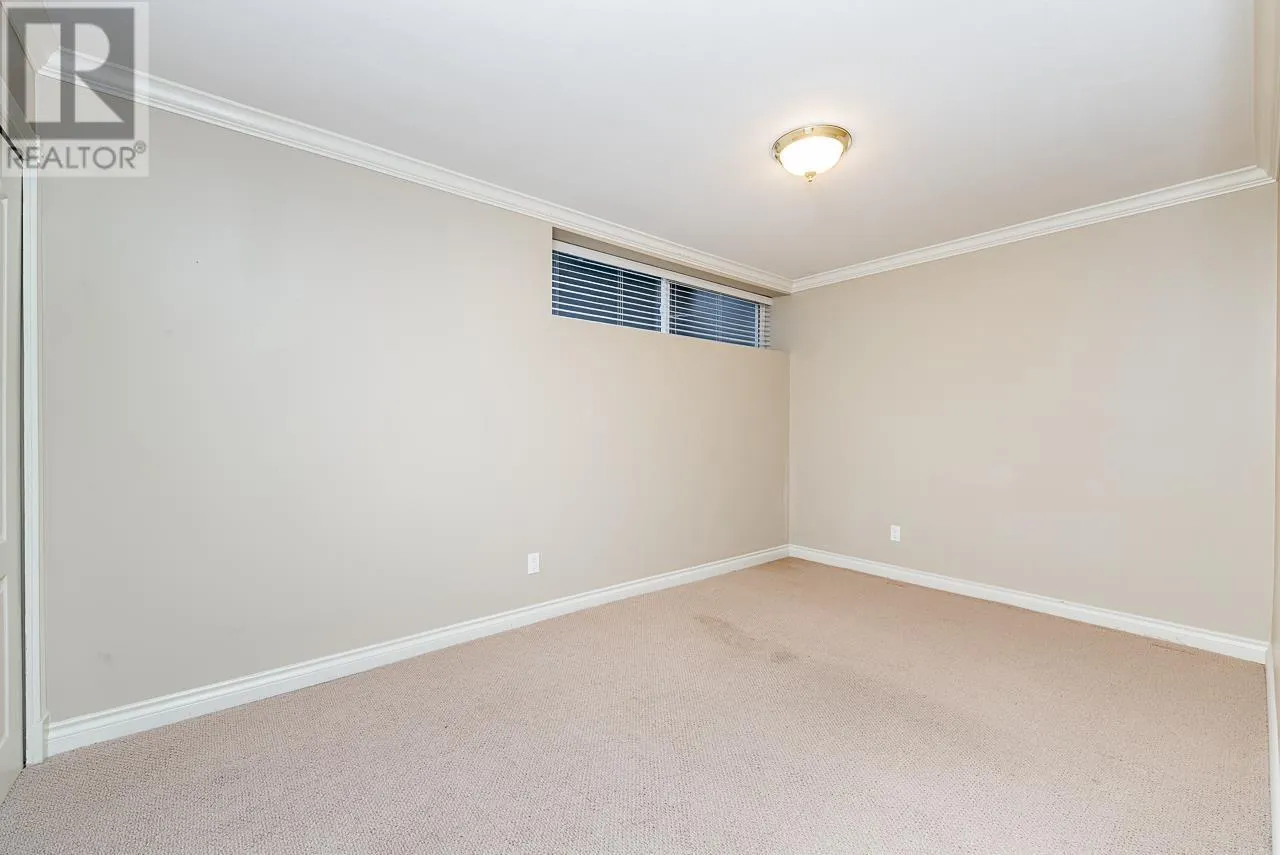 180 W OSBORNE ROAD