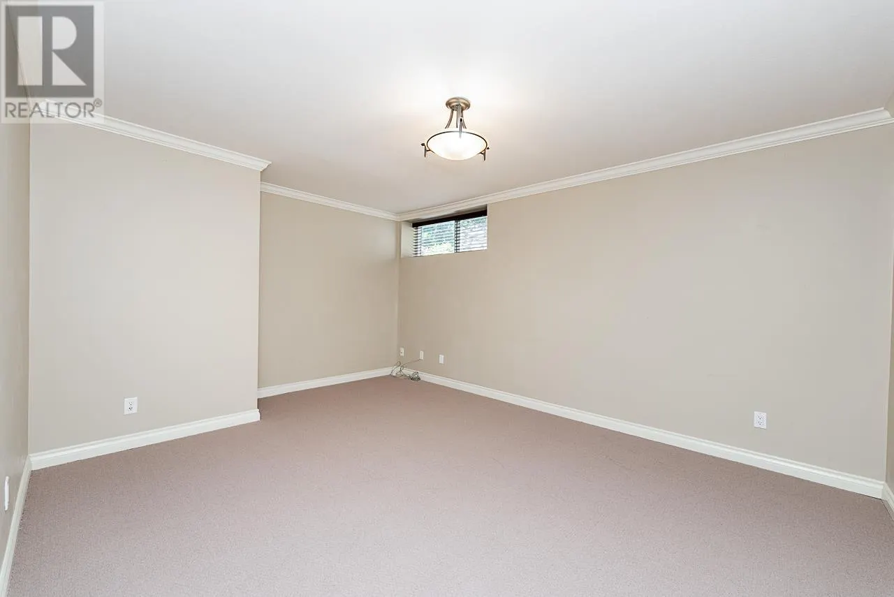 180 W OSBORNE ROAD