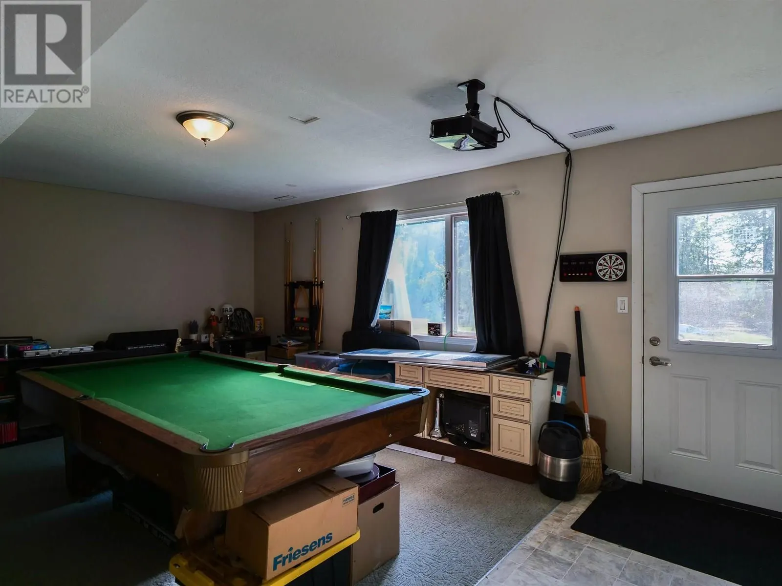 257 THOMPSON ROAD