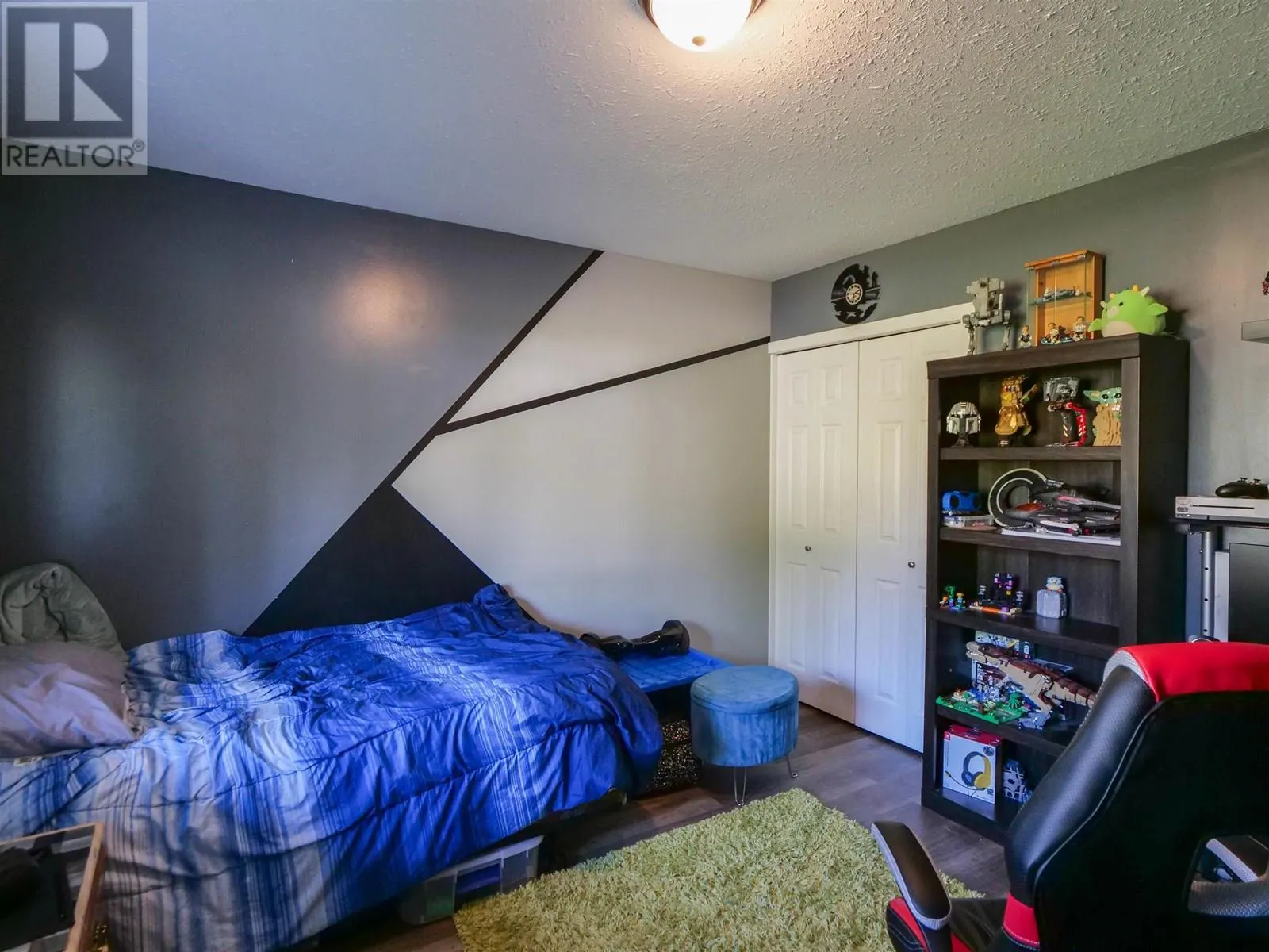 257 THOMPSON ROAD