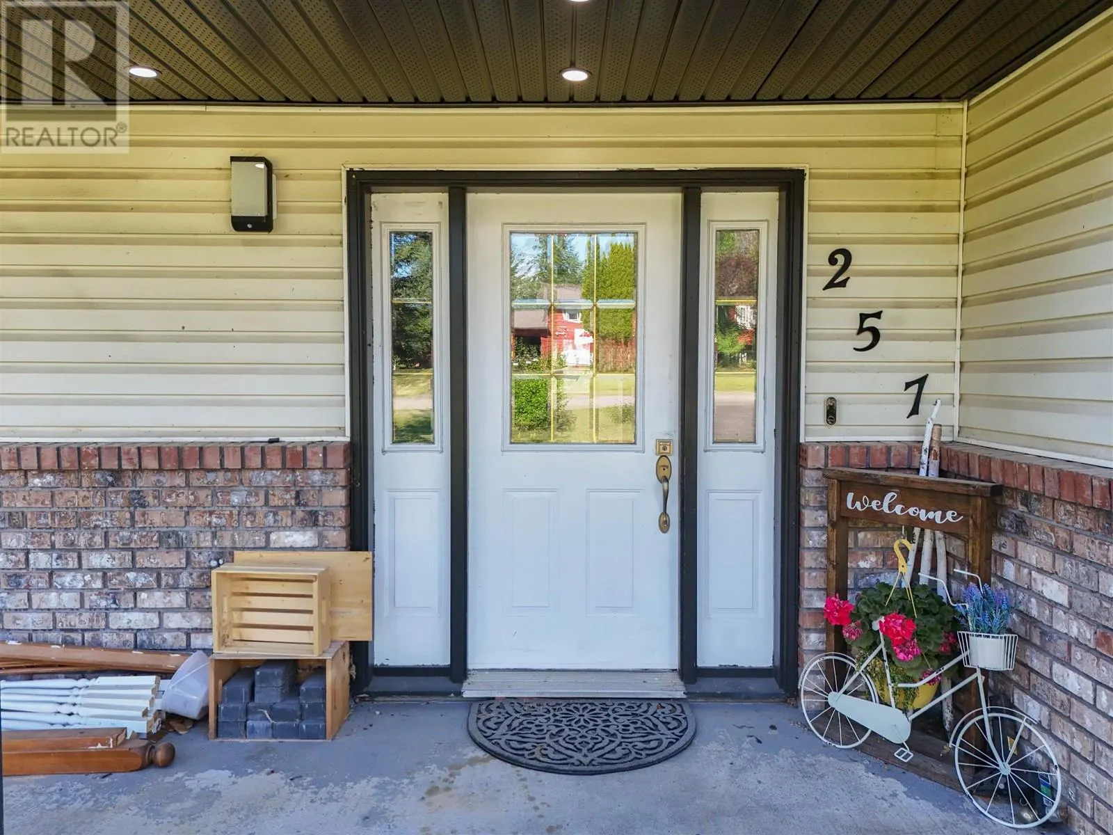 257 THOMPSON ROAD