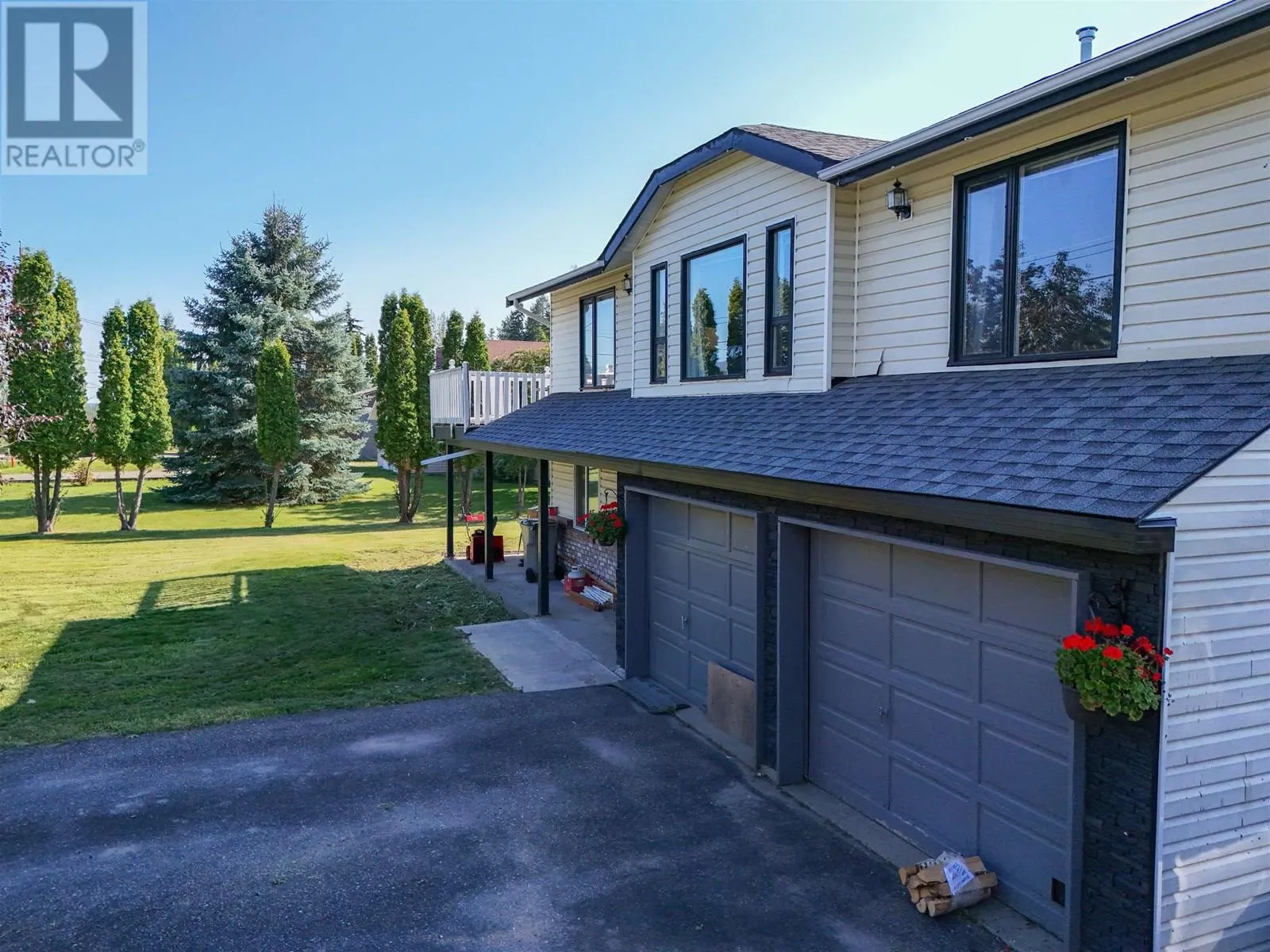 257 THOMPSON ROAD