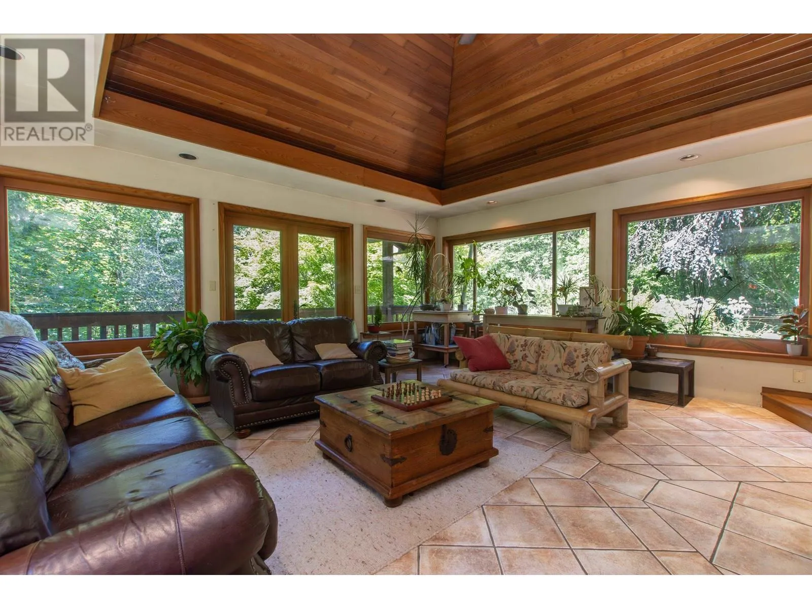 5071 PARADISE VALLEY ROAD