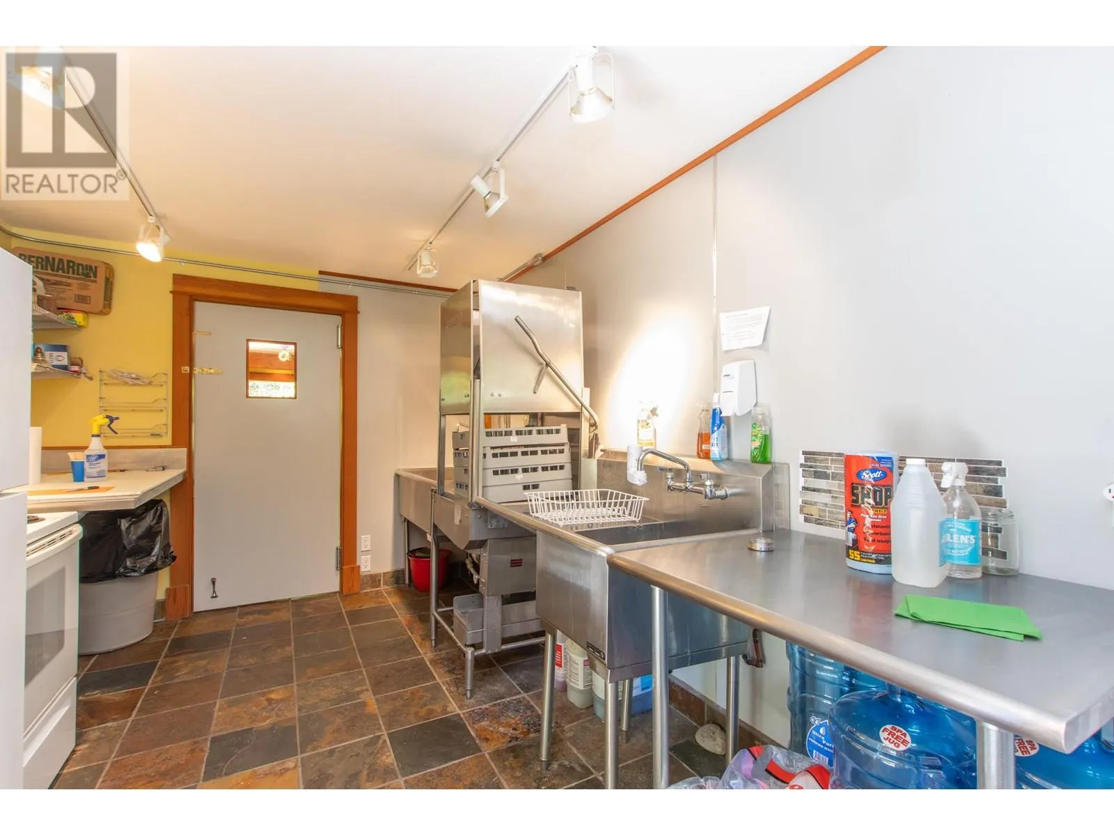 5071 PARADISE VALLEY ROAD