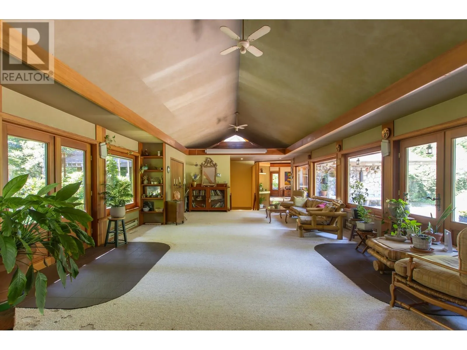 5071 PARADISE VALLEY ROAD