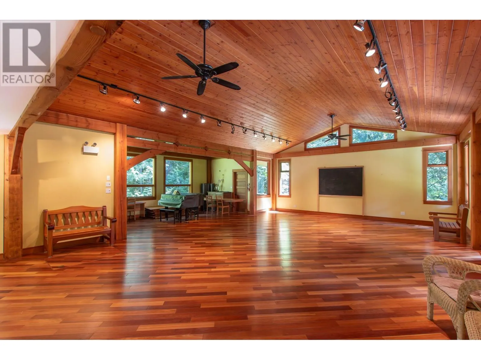 5071 PARADISE VALLEY ROAD