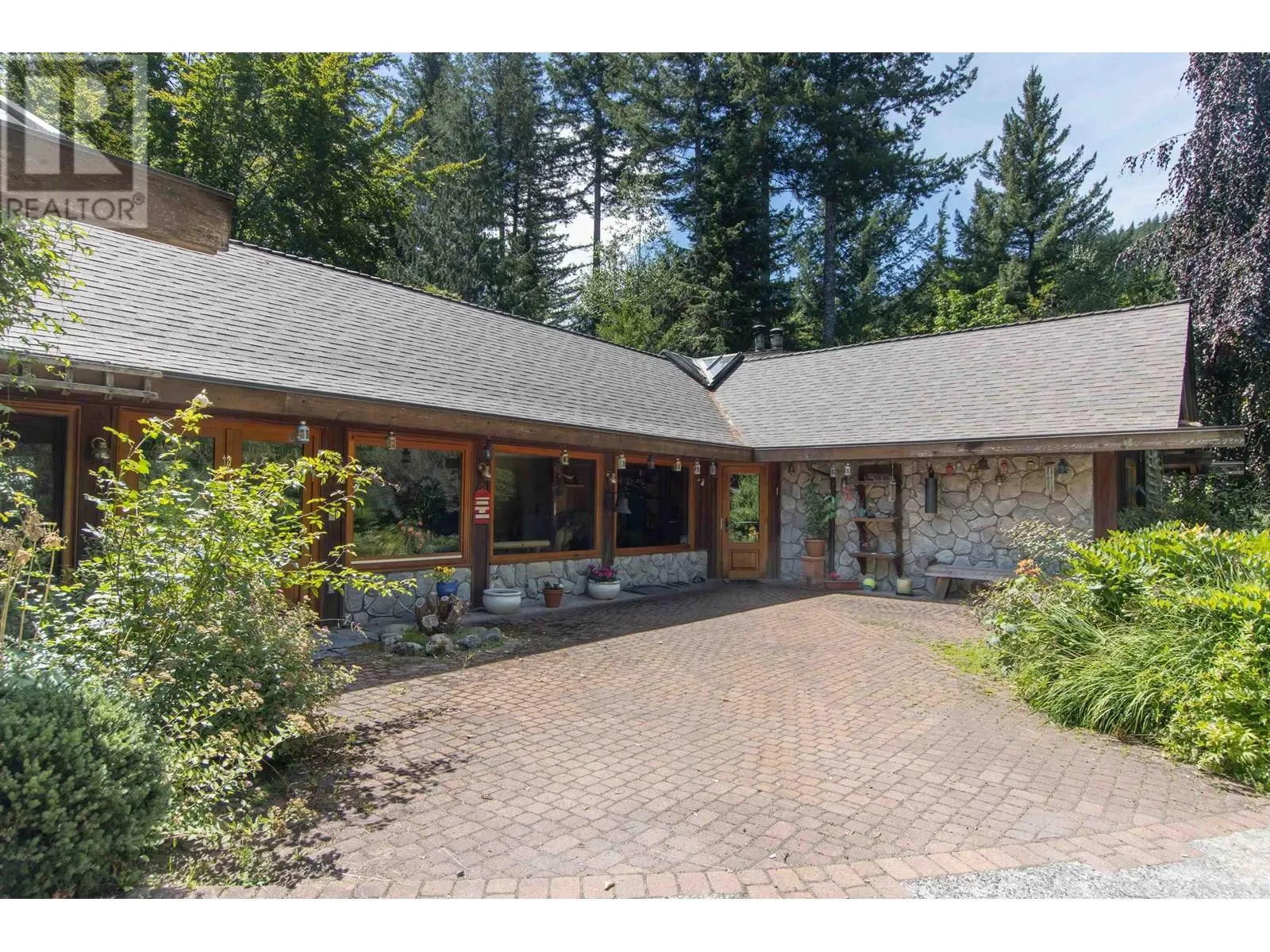 5071 PARADISE VALLEY ROAD