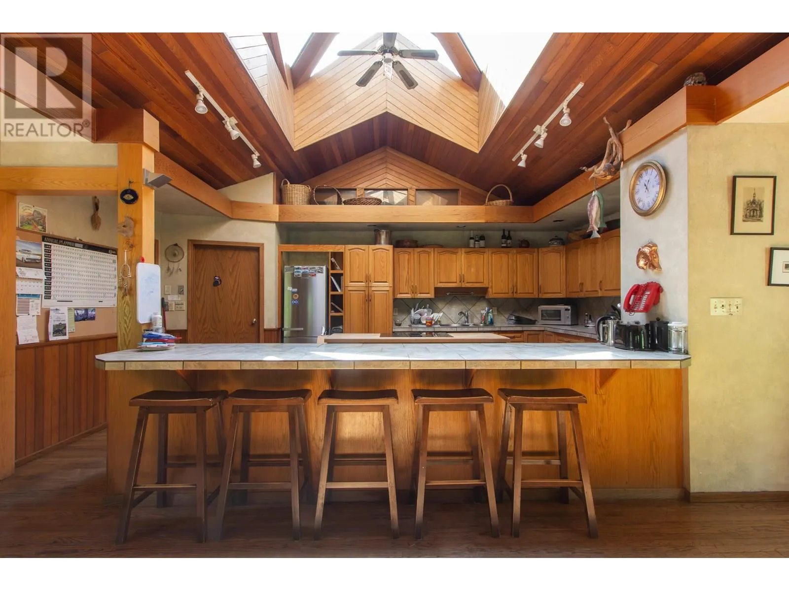 5071 PARADISE VALLEY ROAD