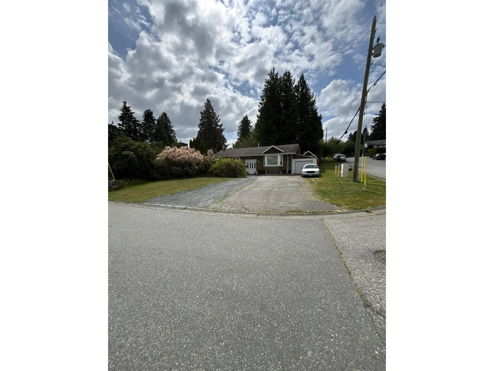 8141 WAXBERRY CRESCENT