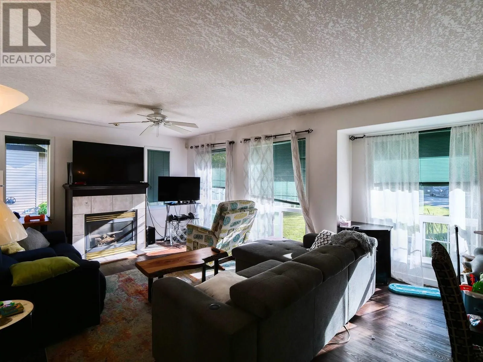 102 1702 DYKE ROAD