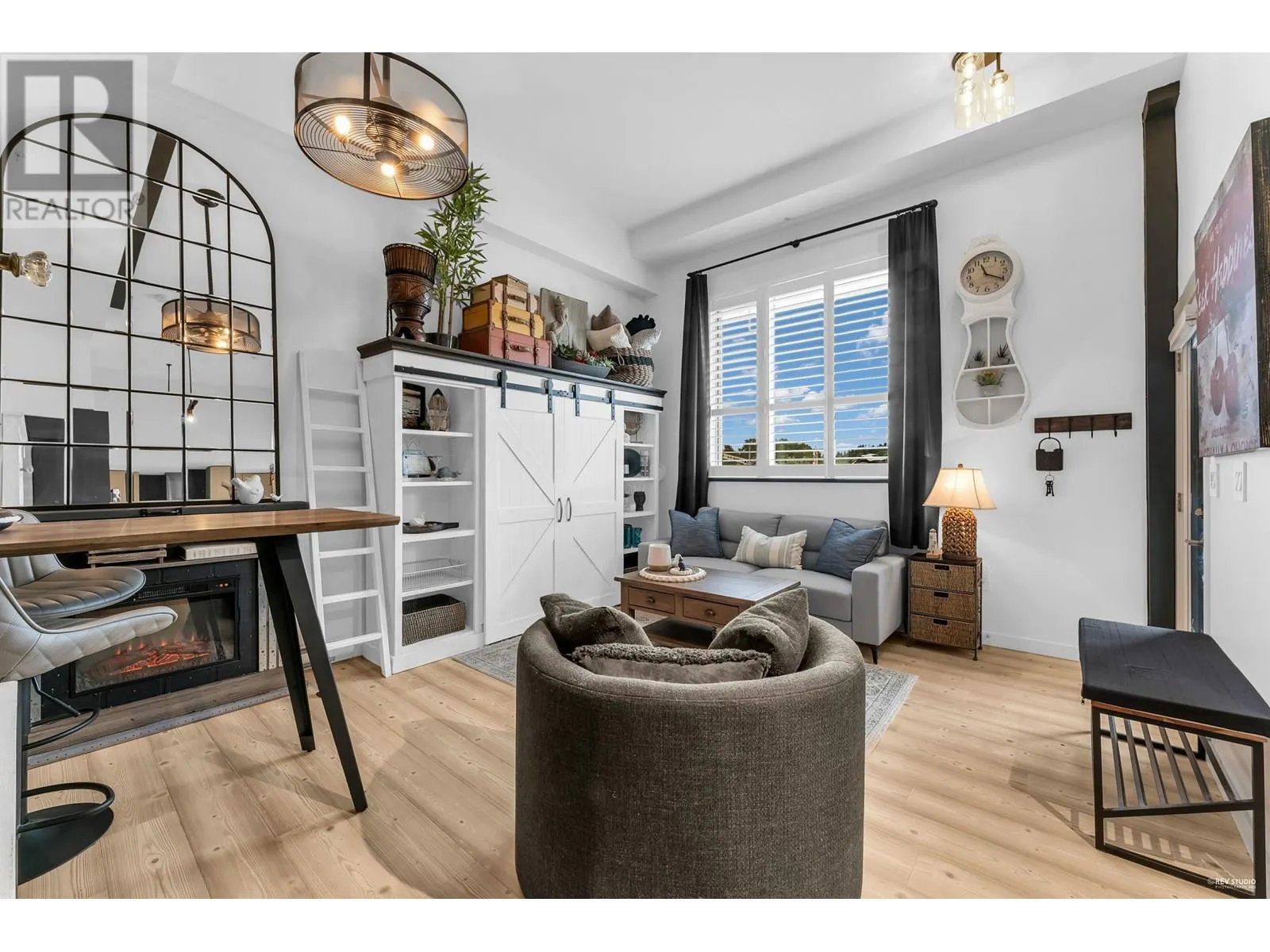 105 251 BOUNDARY BAY ROAD