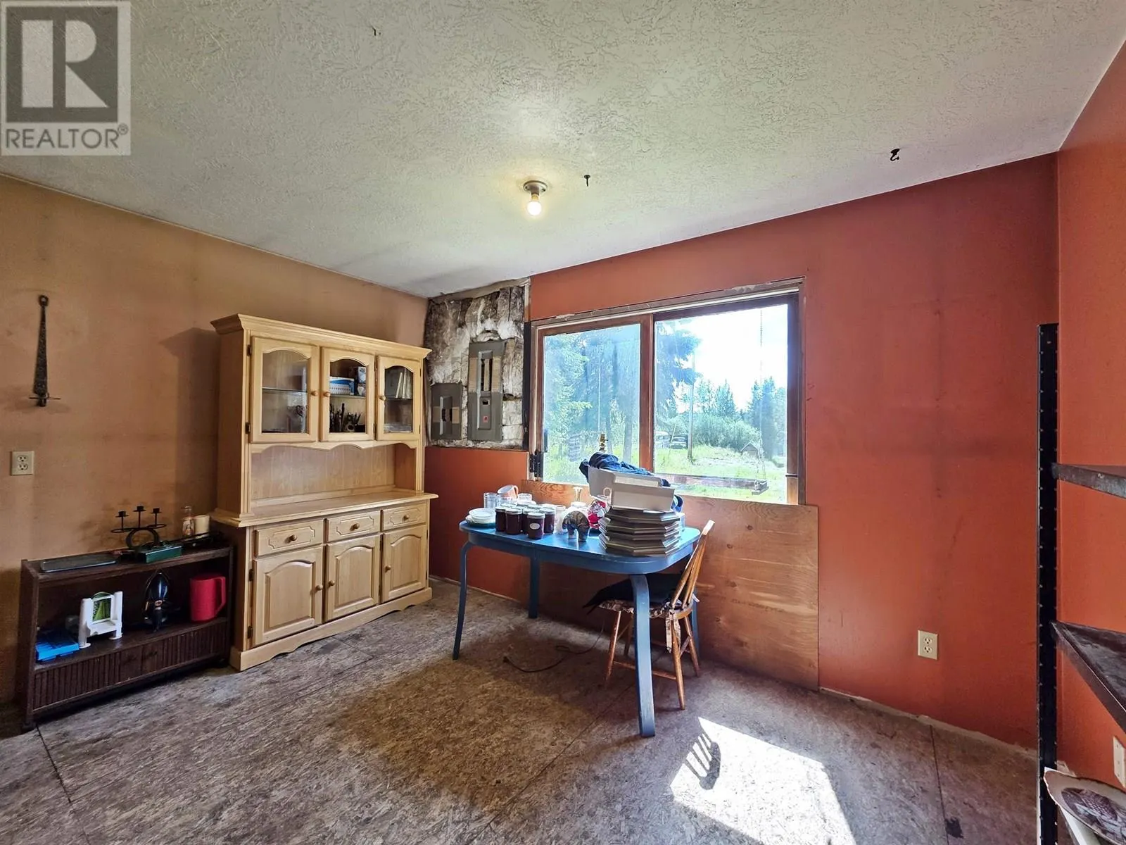 4633-4651 BARKERVILLE HIGHWAY