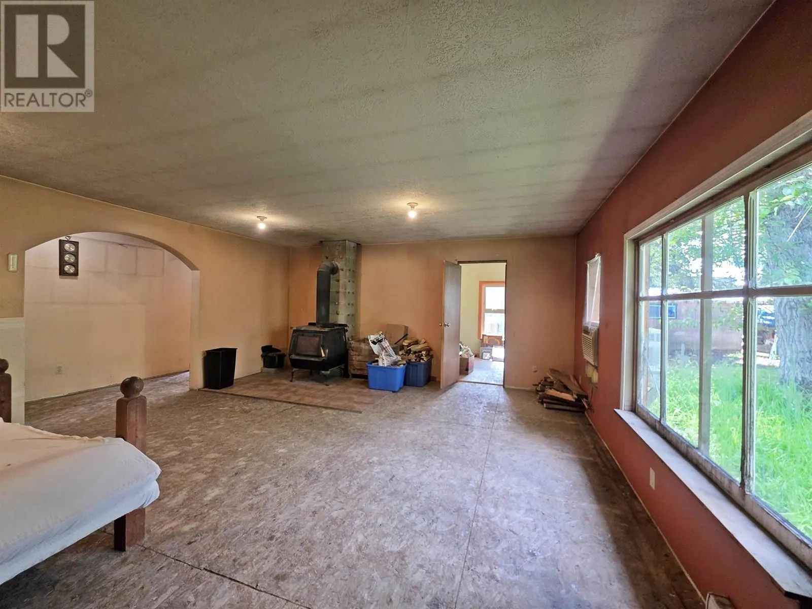 4633-4651 BARKERVILLE HIGHWAY