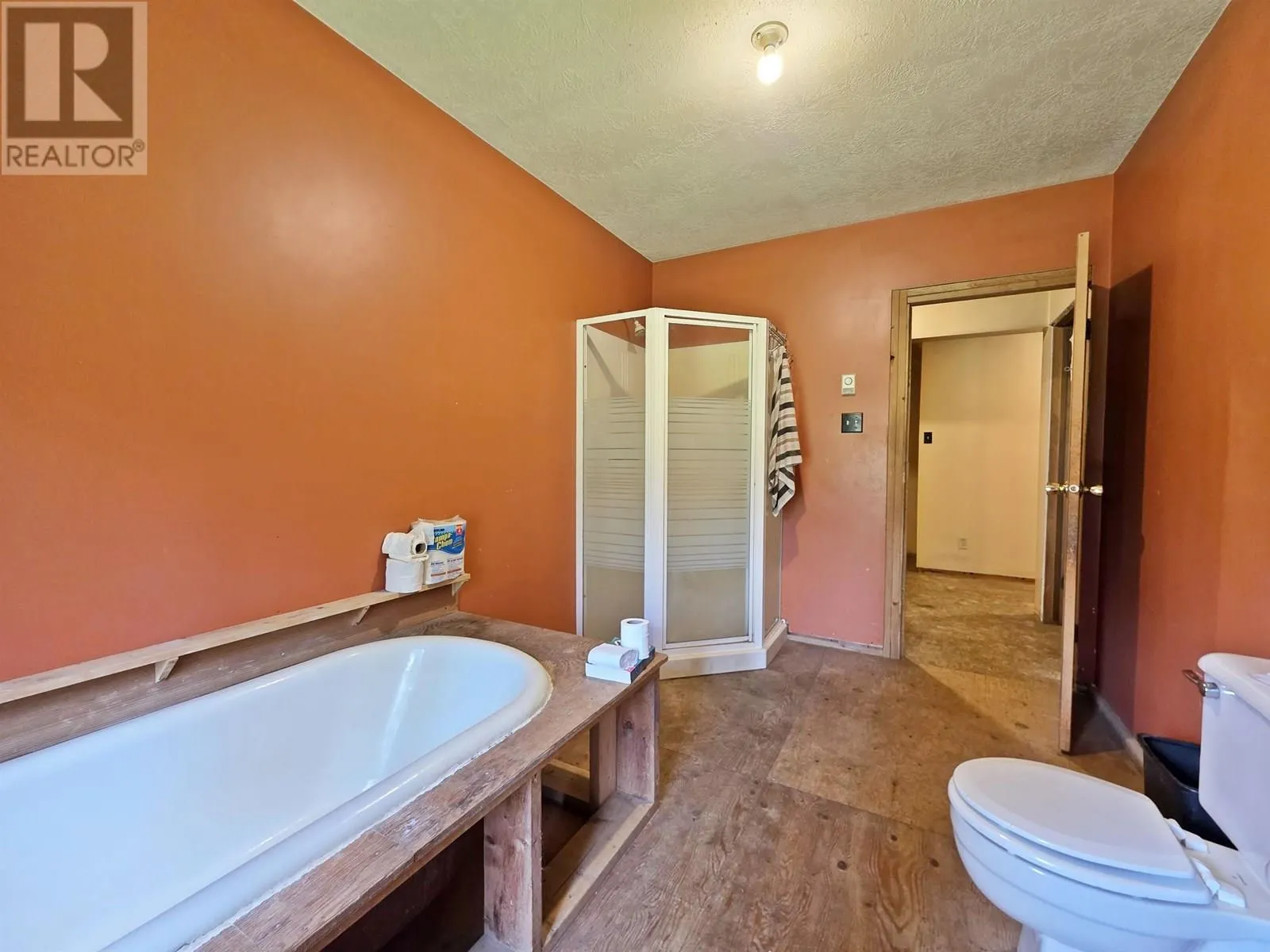 4633-4651 BARKERVILLE HIGHWAY