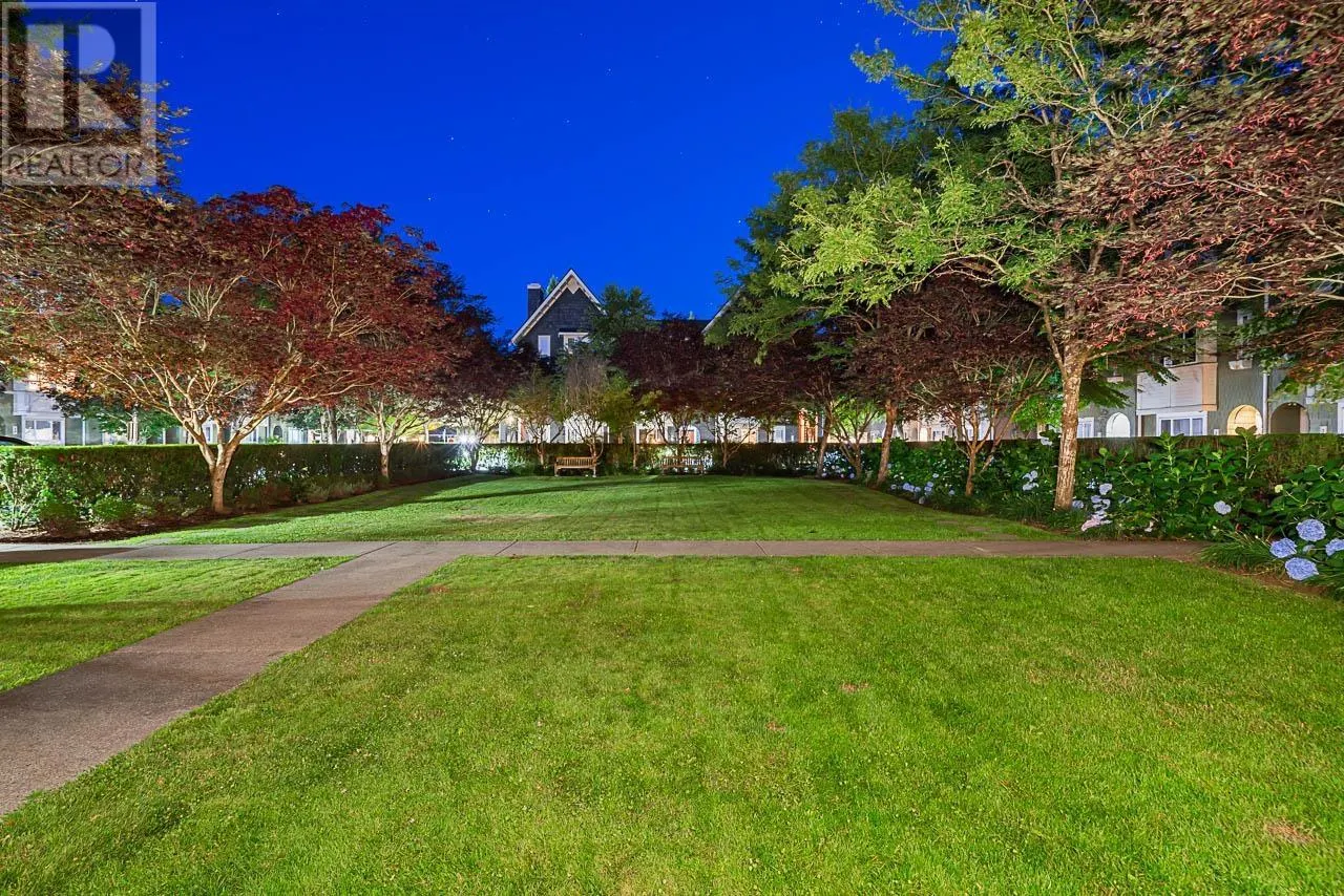 14 2418 AVON PLACE