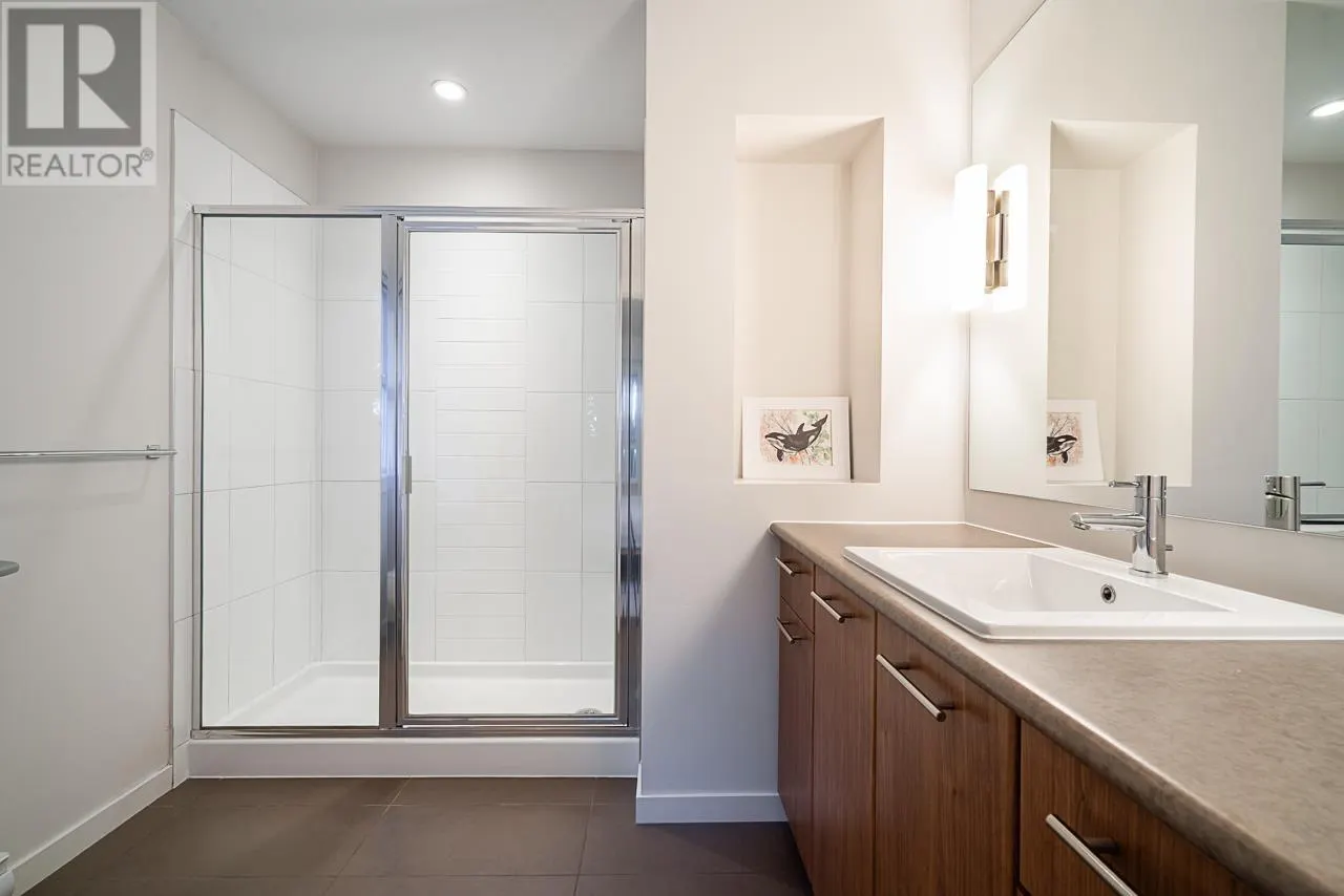 14 2418 AVON PLACE
