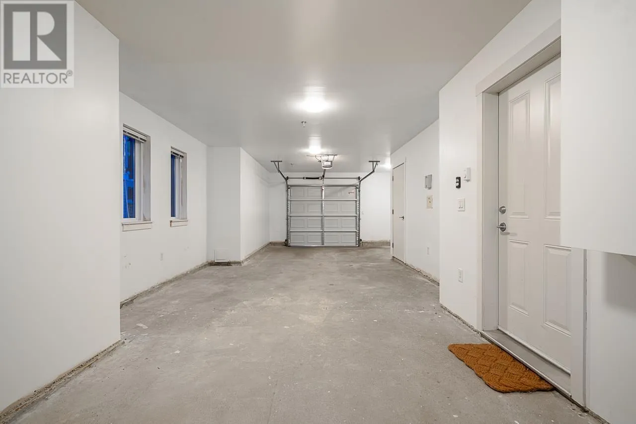 14 2418 AVON PLACE