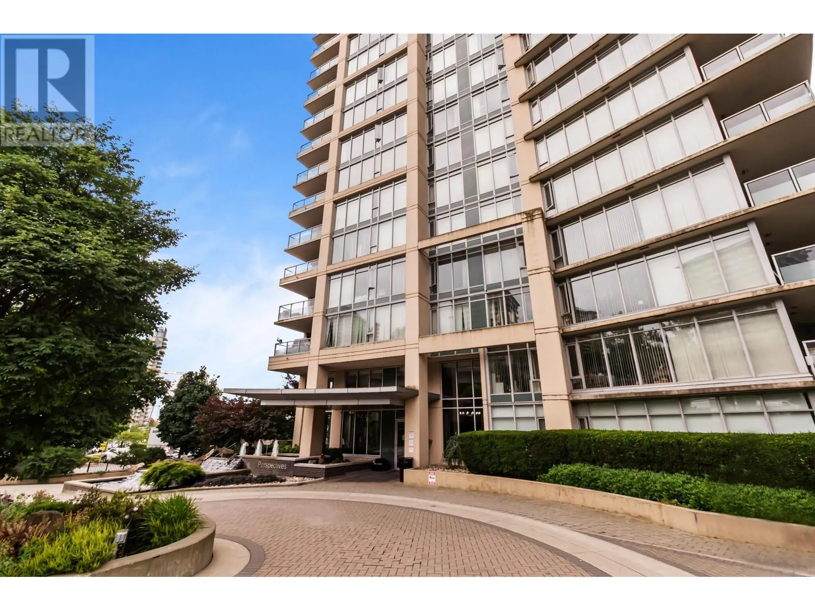 1808 2133 DOUGLAS ROAD