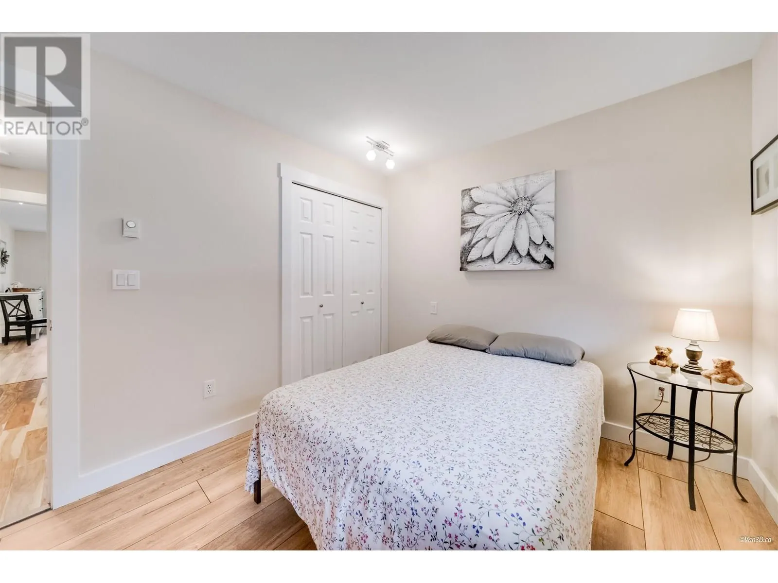 C207 4831 53 STREET