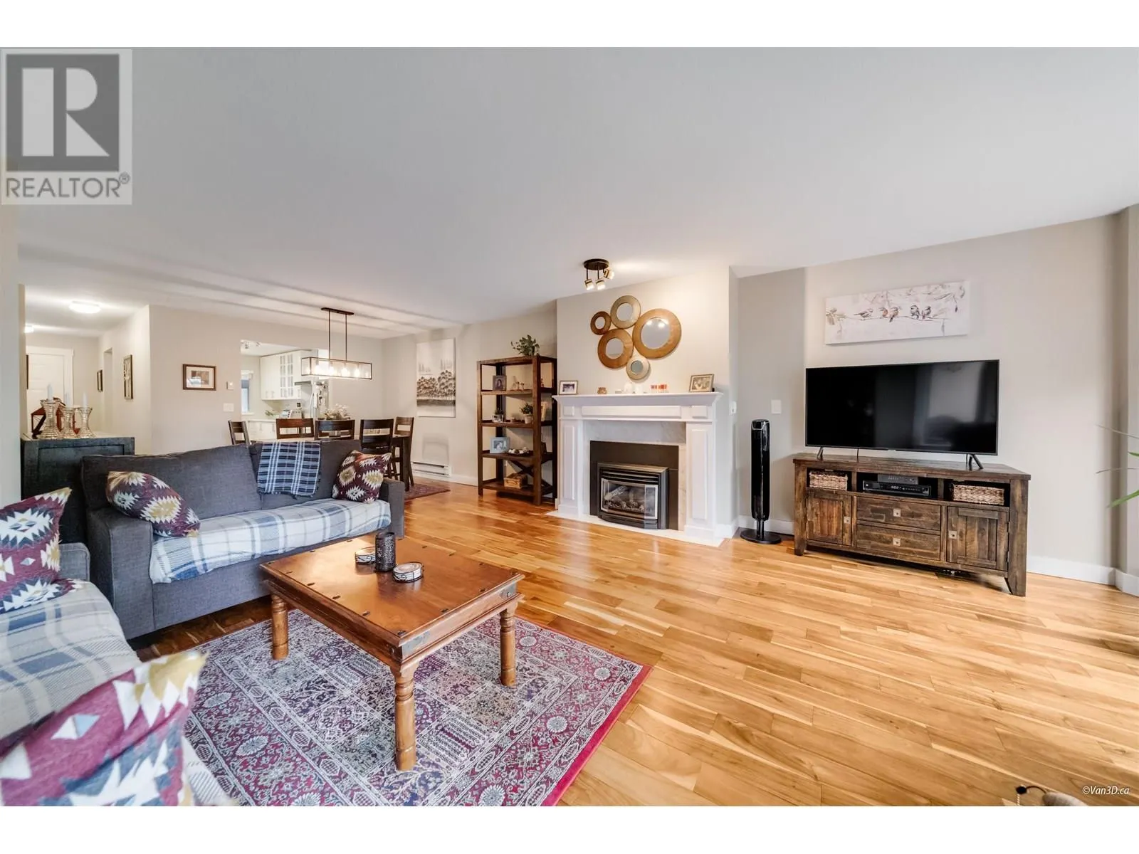 C207 4831 53 STREET