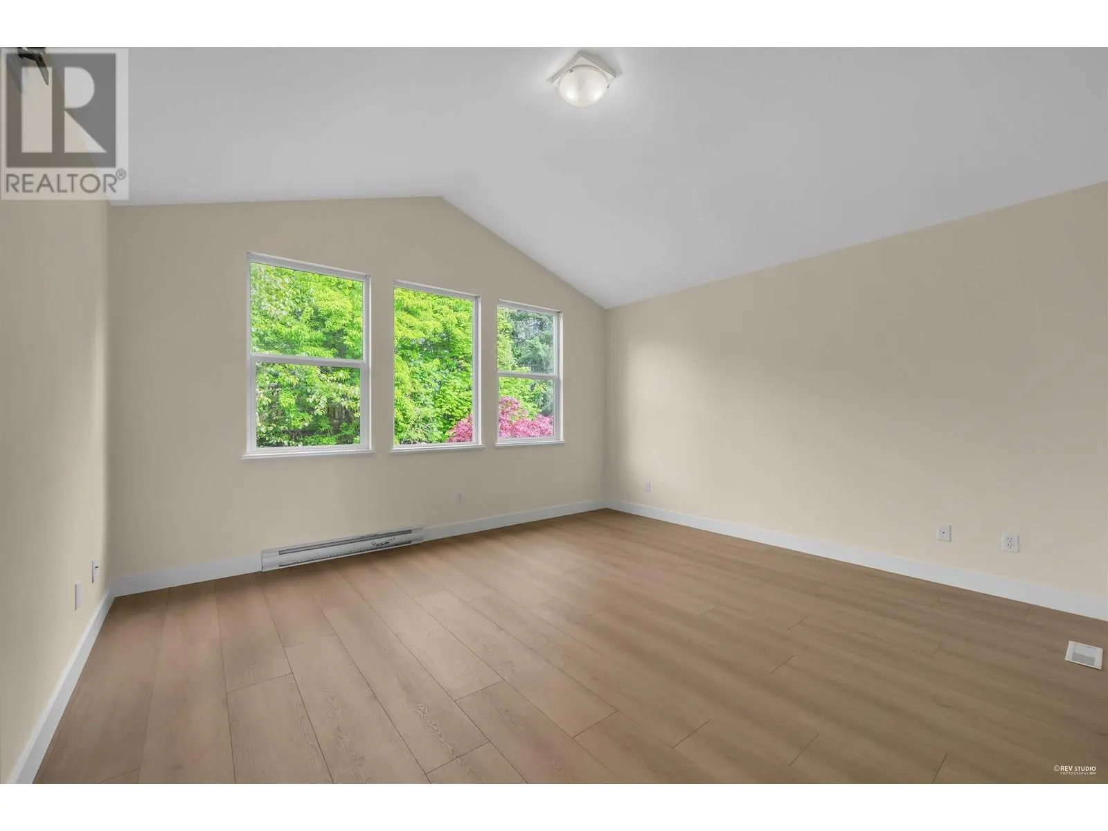 99 MAPLE DRIVE