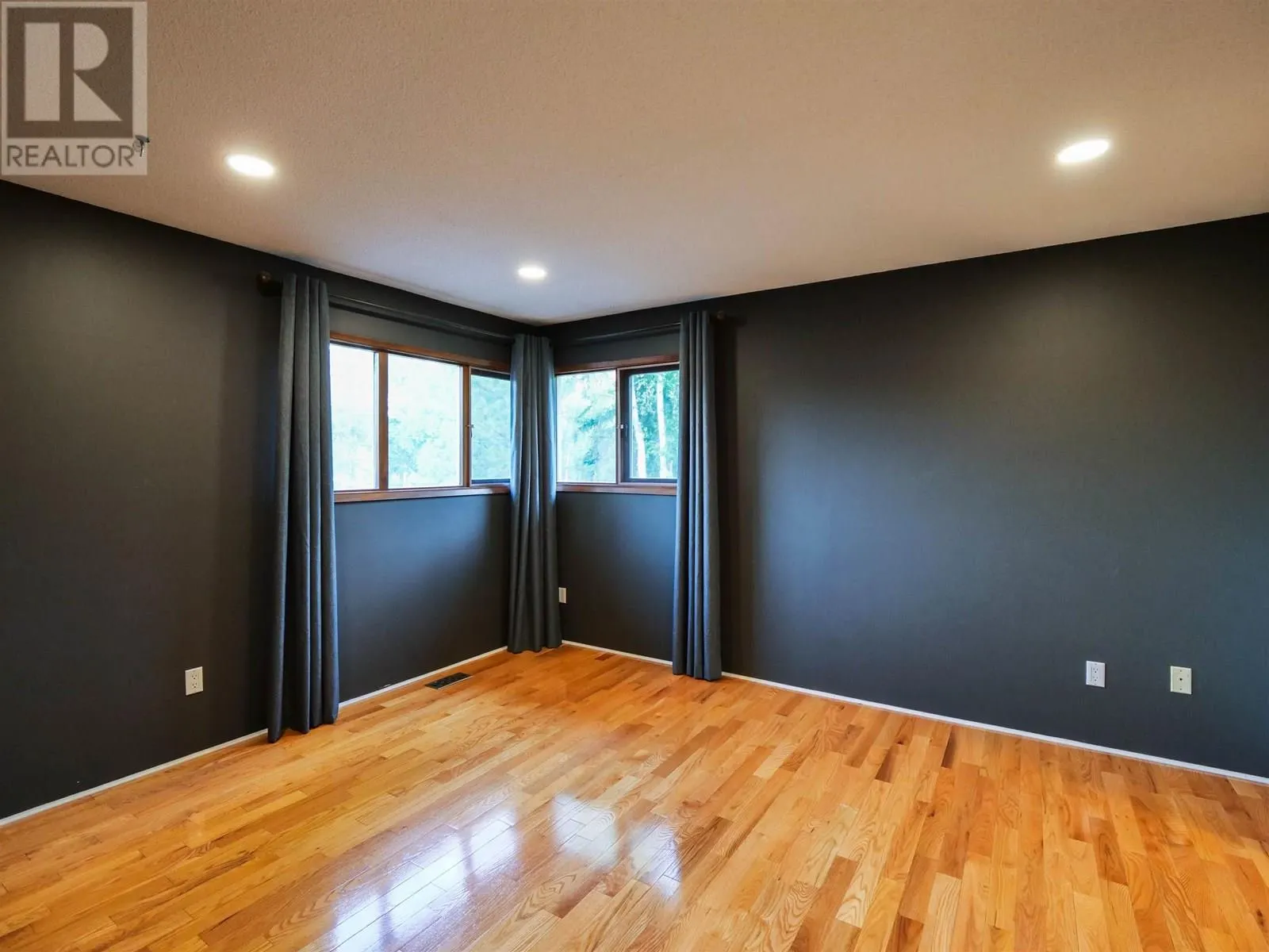 157 THOMPSON ROAD