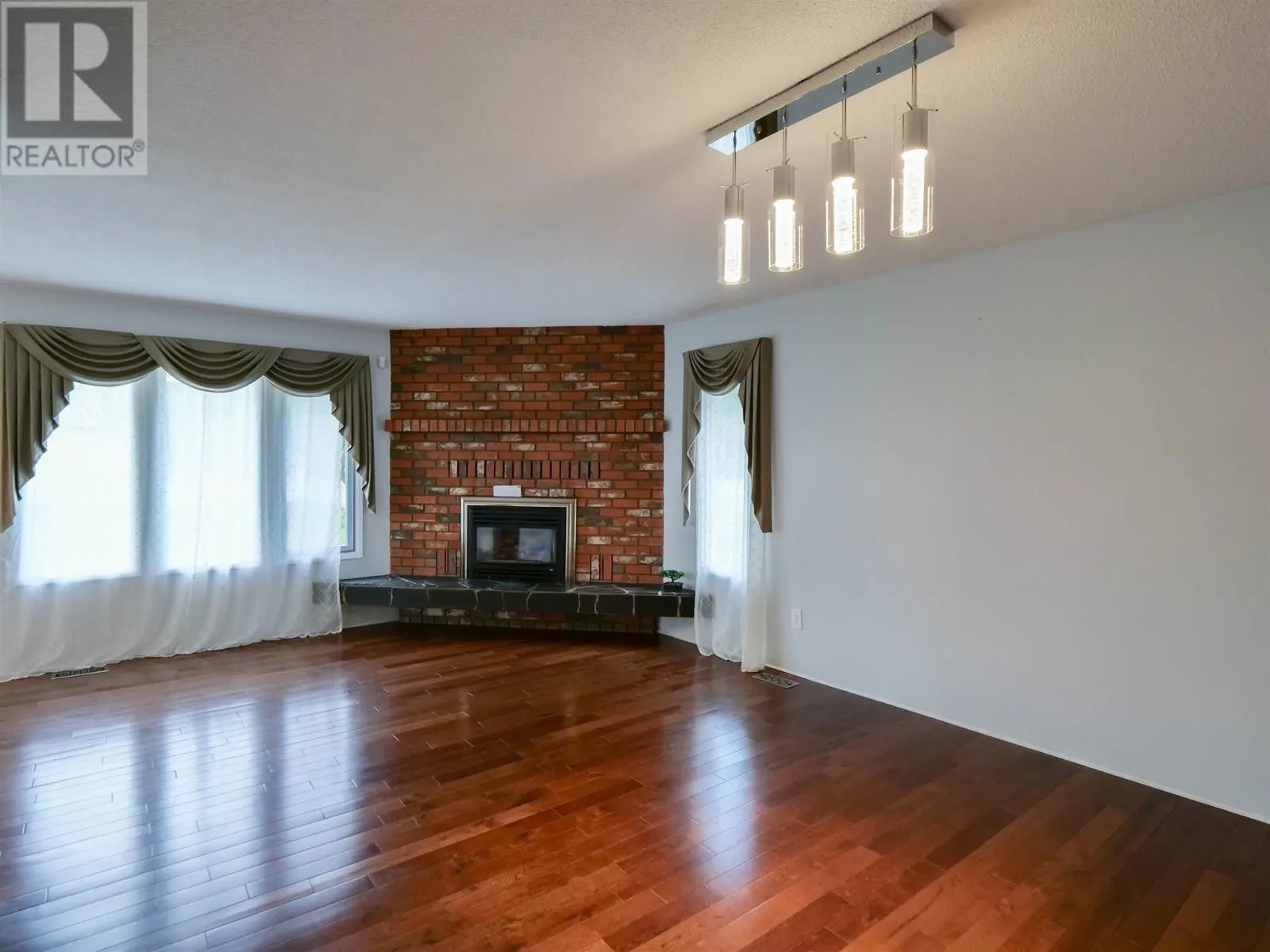 157 THOMPSON ROAD