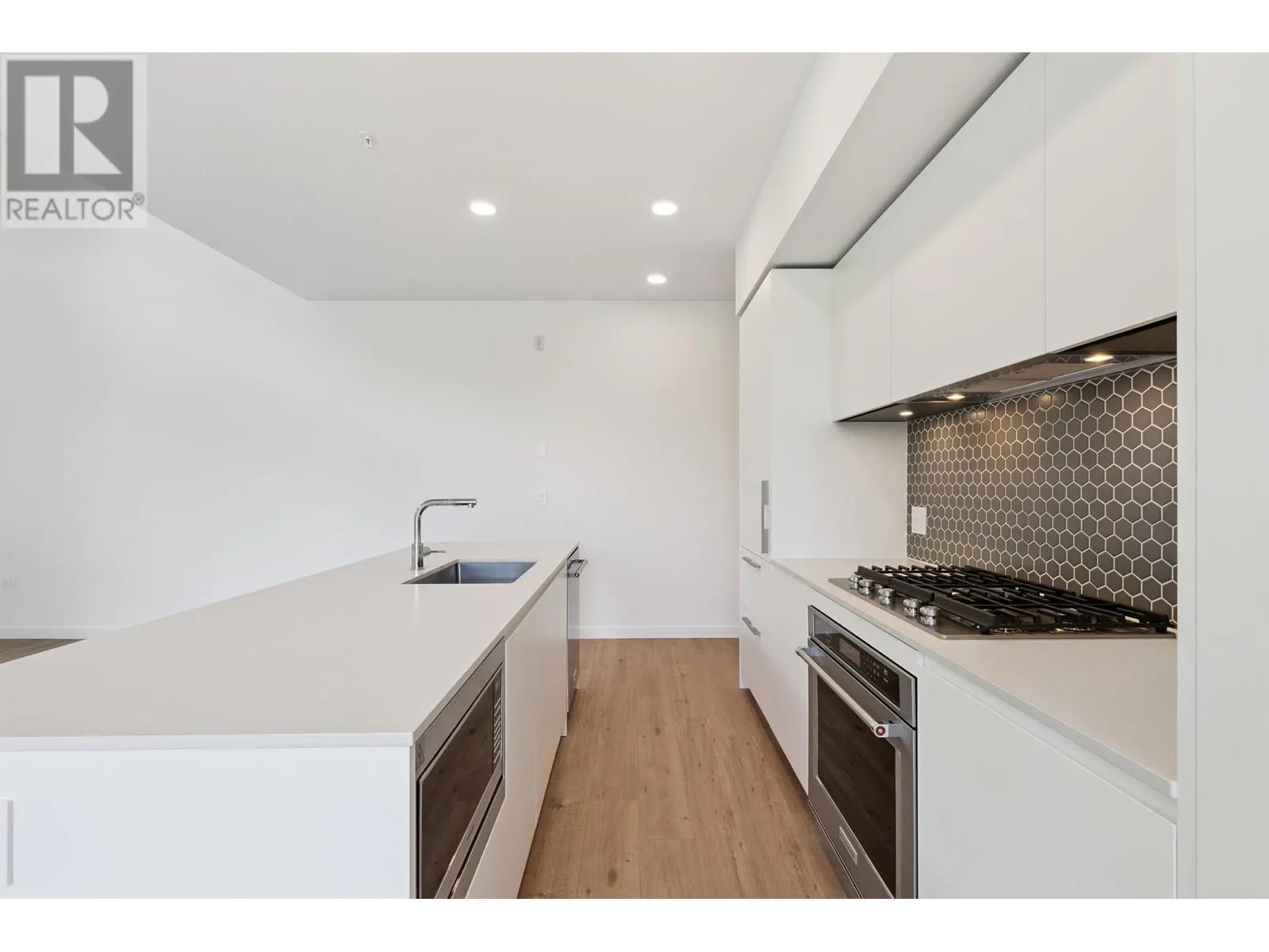 520 1506 SCOTT CRESCENT