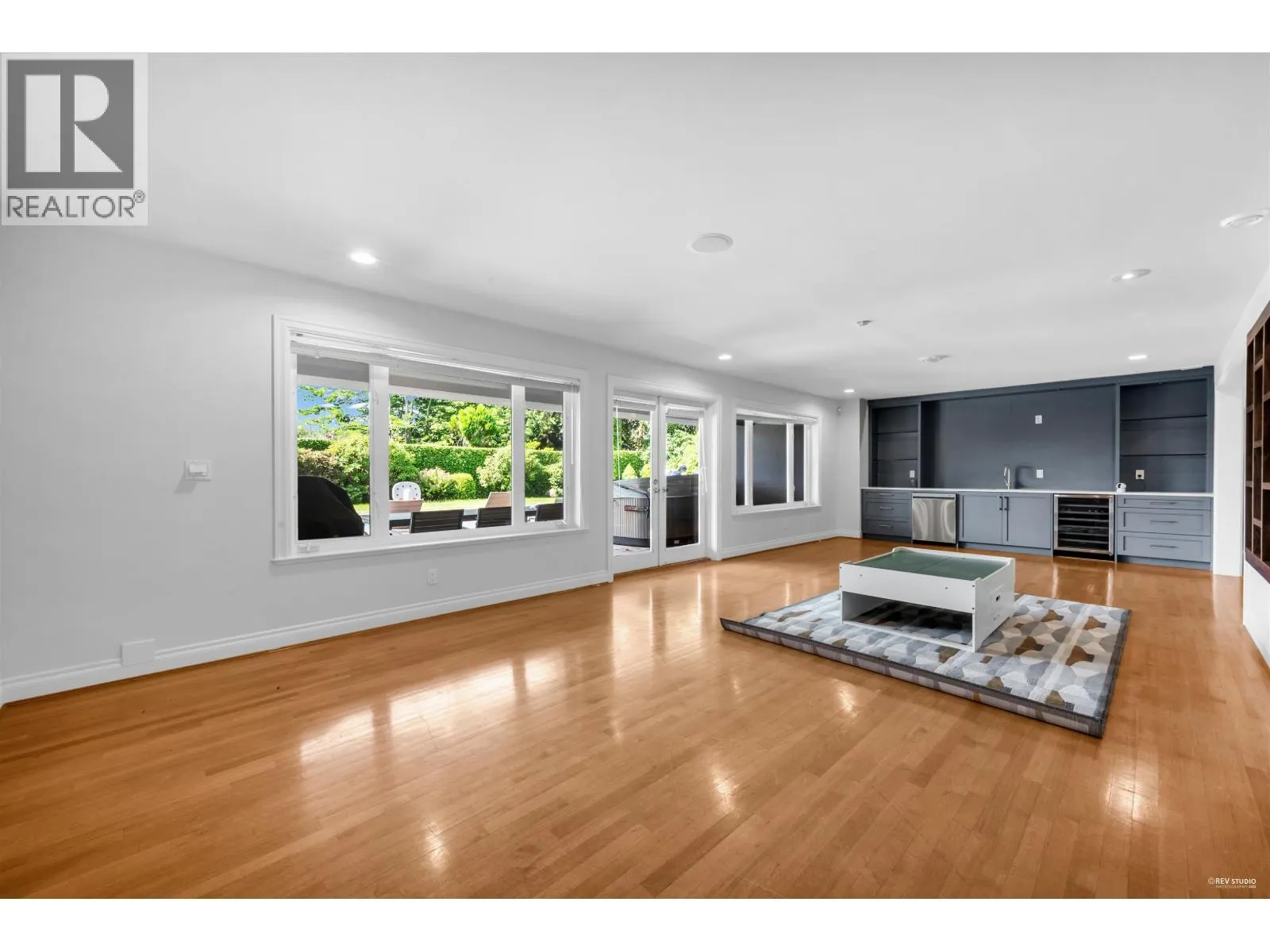 848 FAIRMILE ROAD
