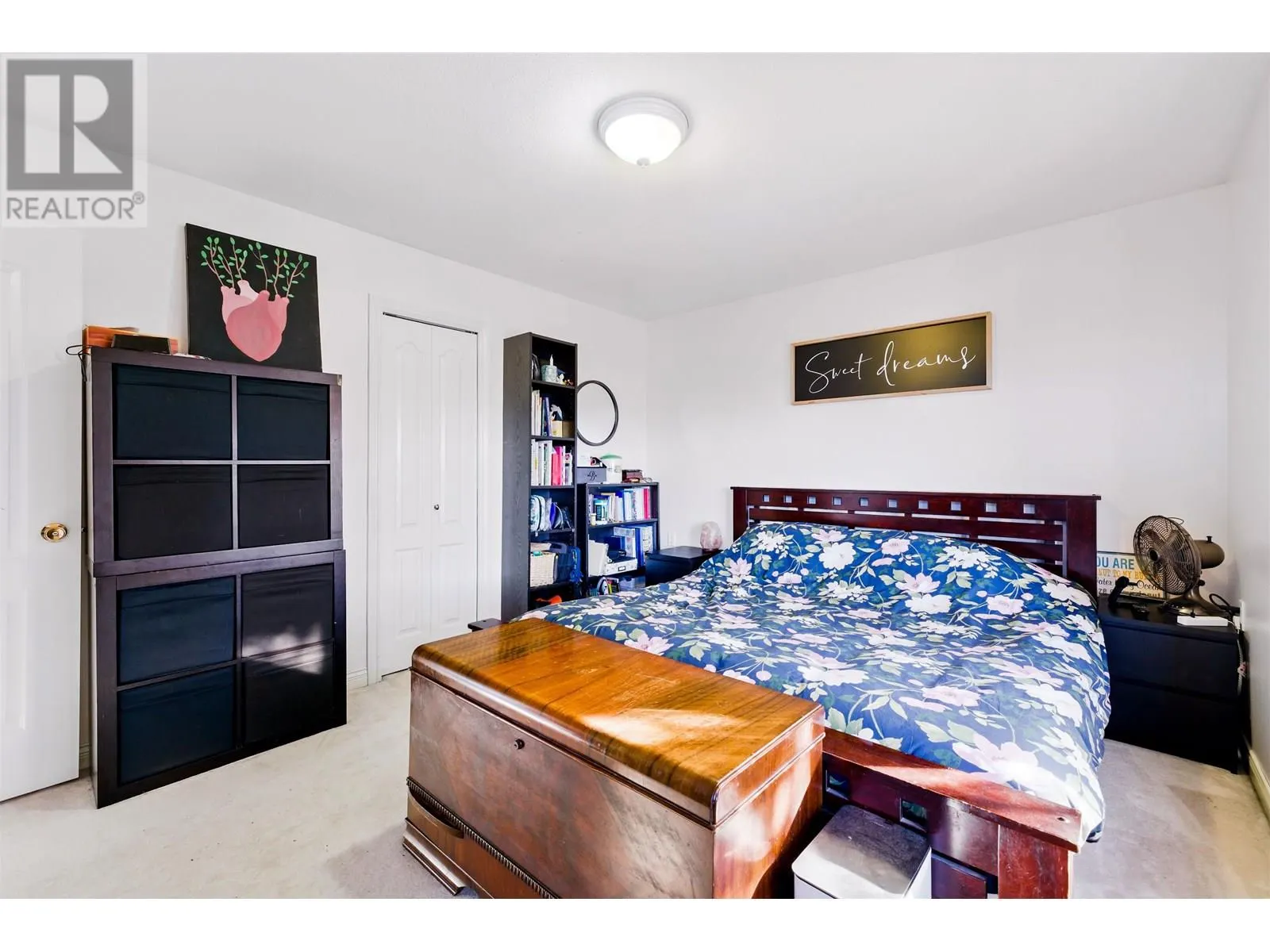 330 ROSEHILL WYND