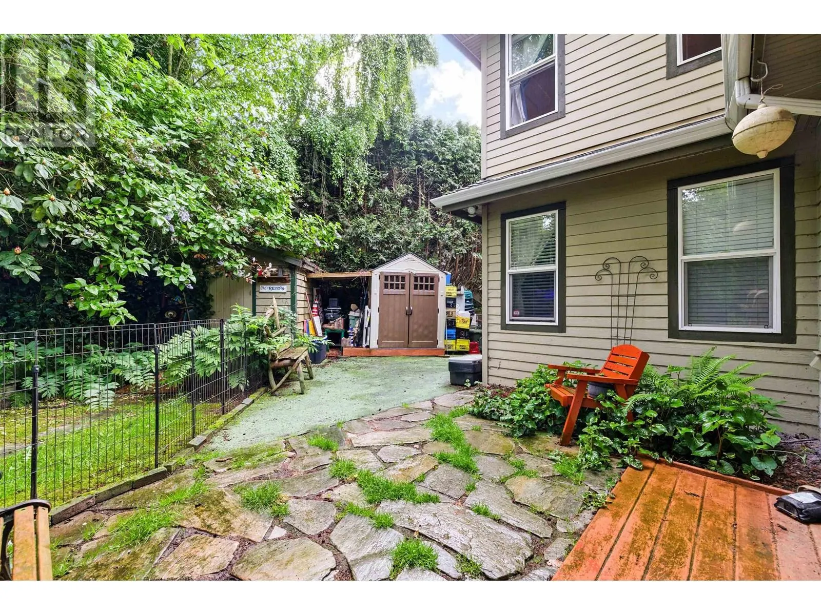 330 ROSEHILL WYND