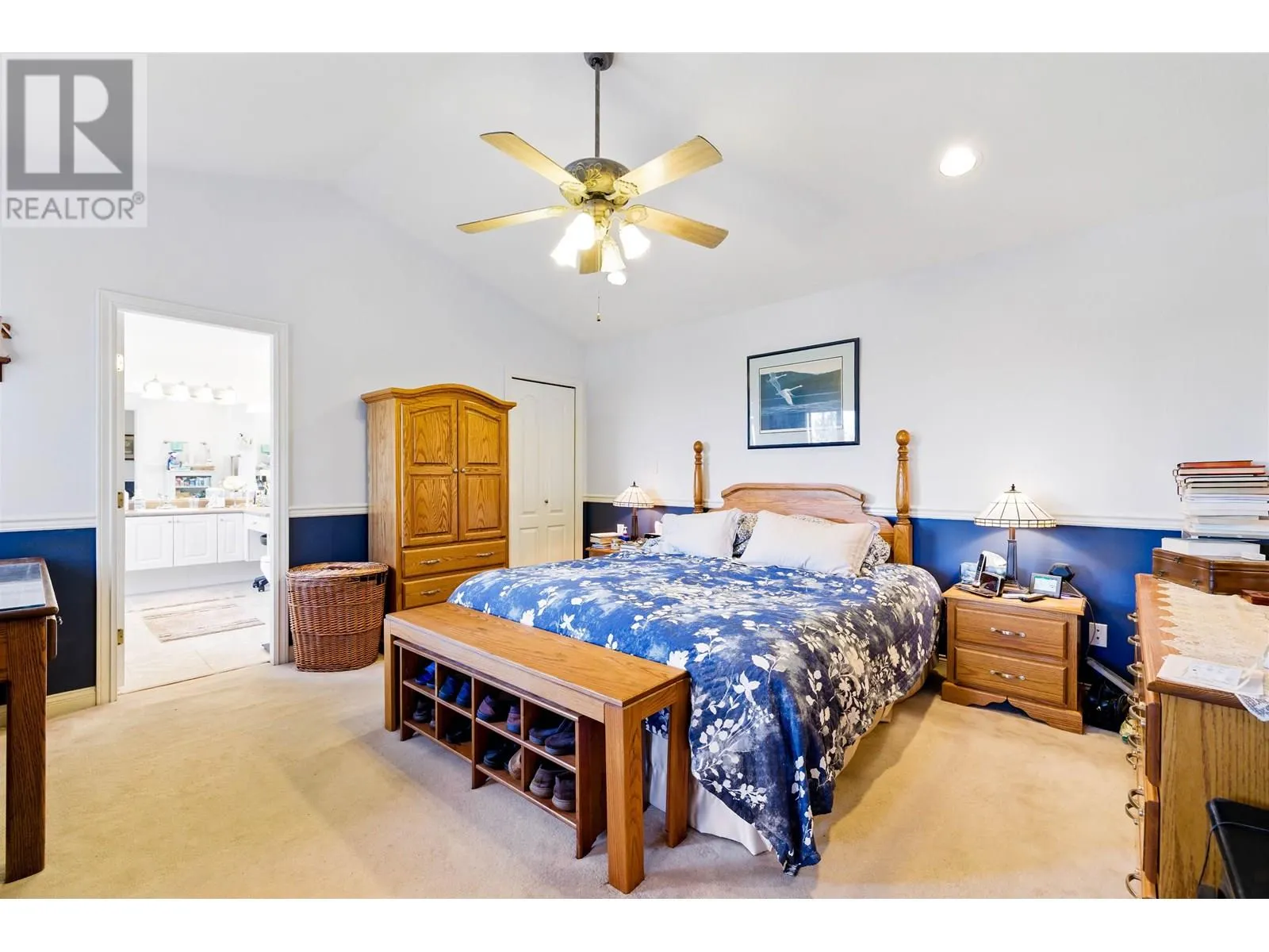 330 ROSEHILL WYND