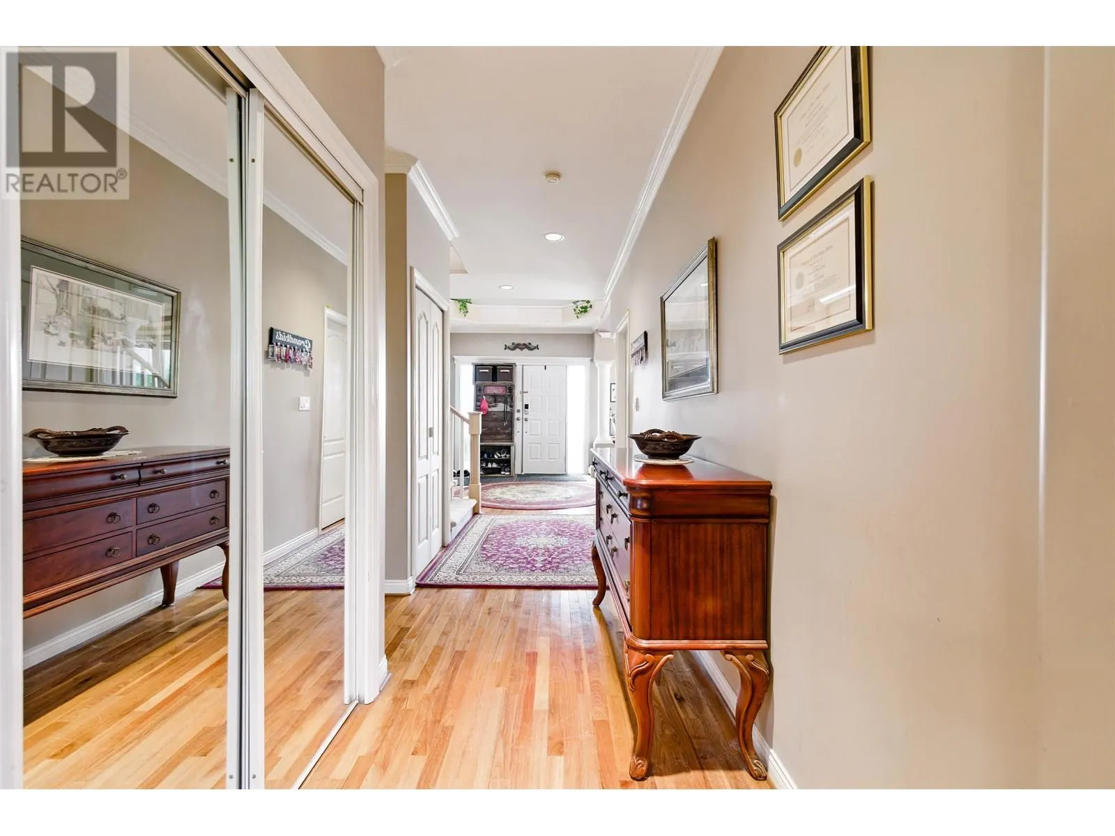 330 ROSEHILL WYND