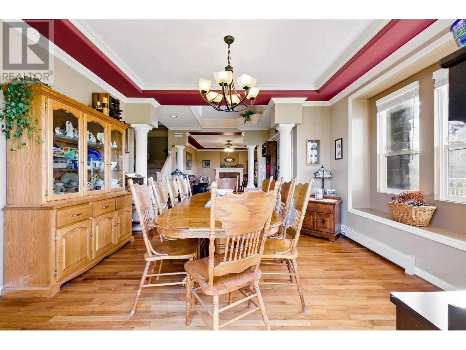 330 ROSEHILL WYND