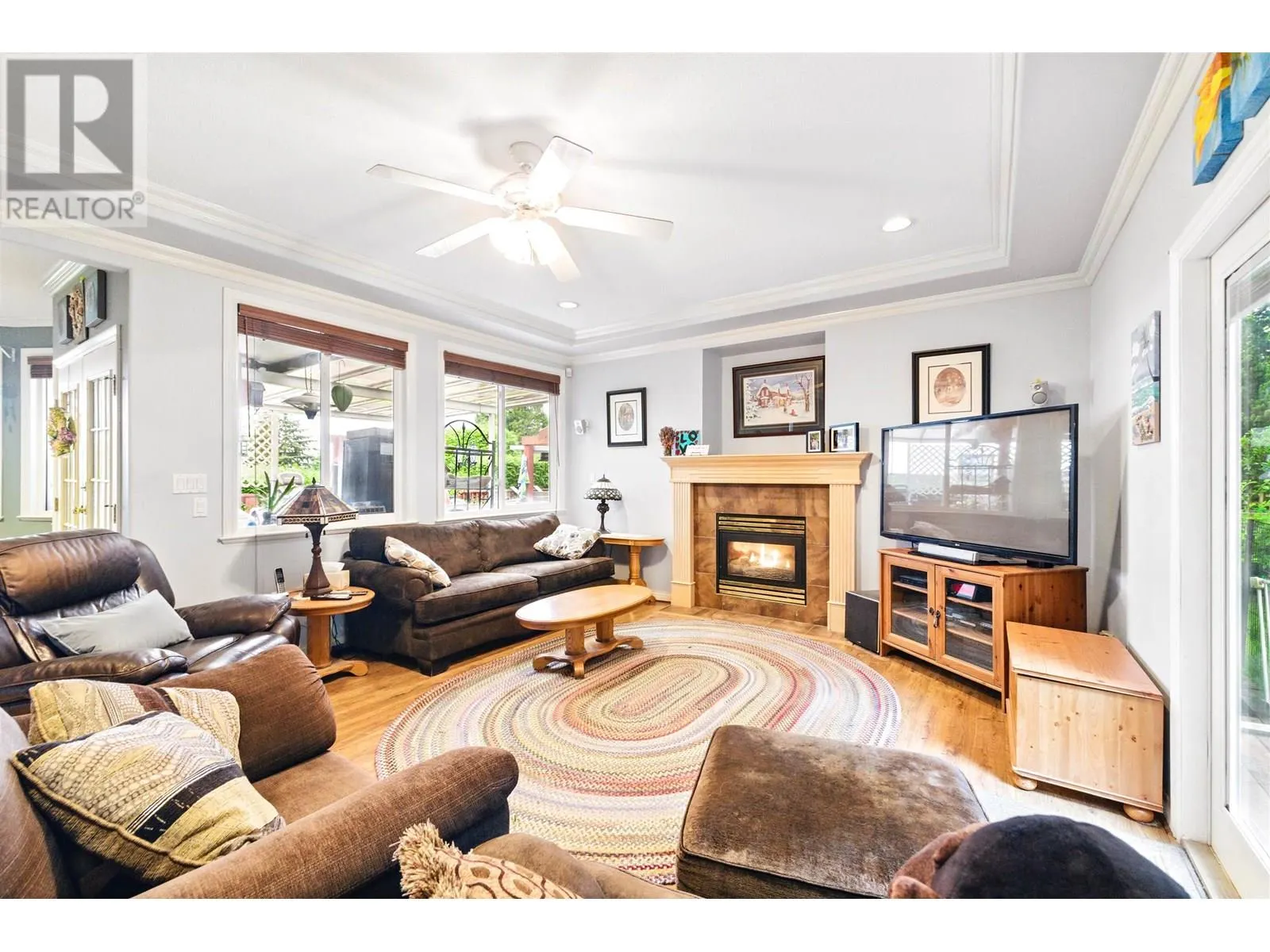 330 ROSEHILL WYND