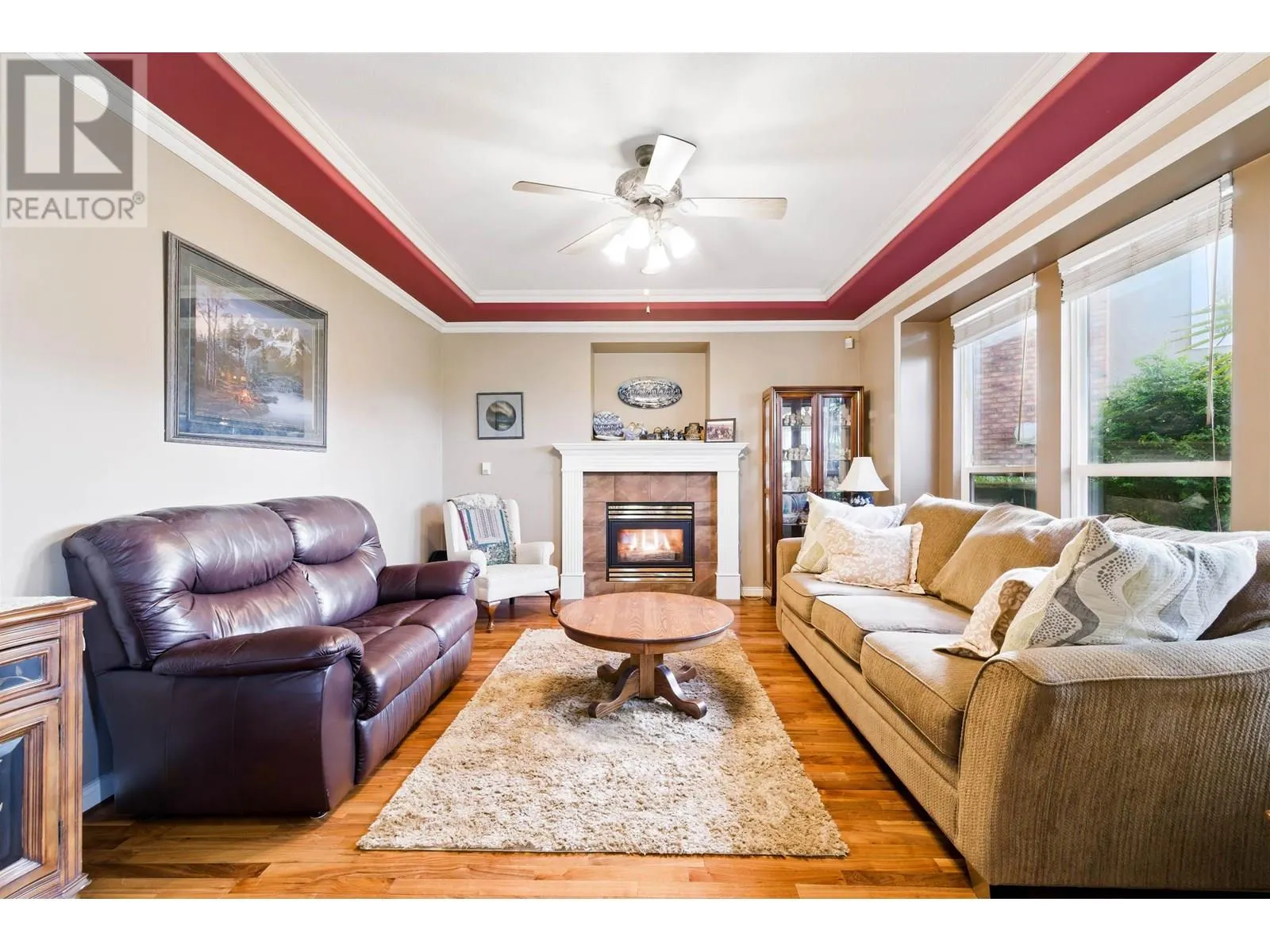 330 ROSEHILL WYND