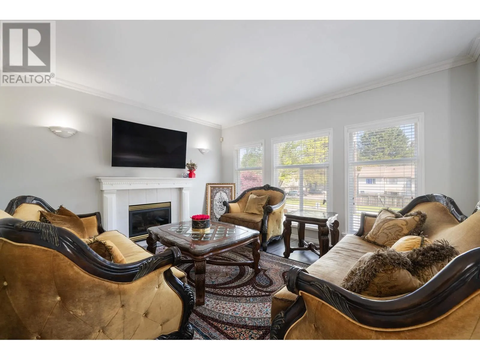 3073 COAST MERIDIAN ROAD