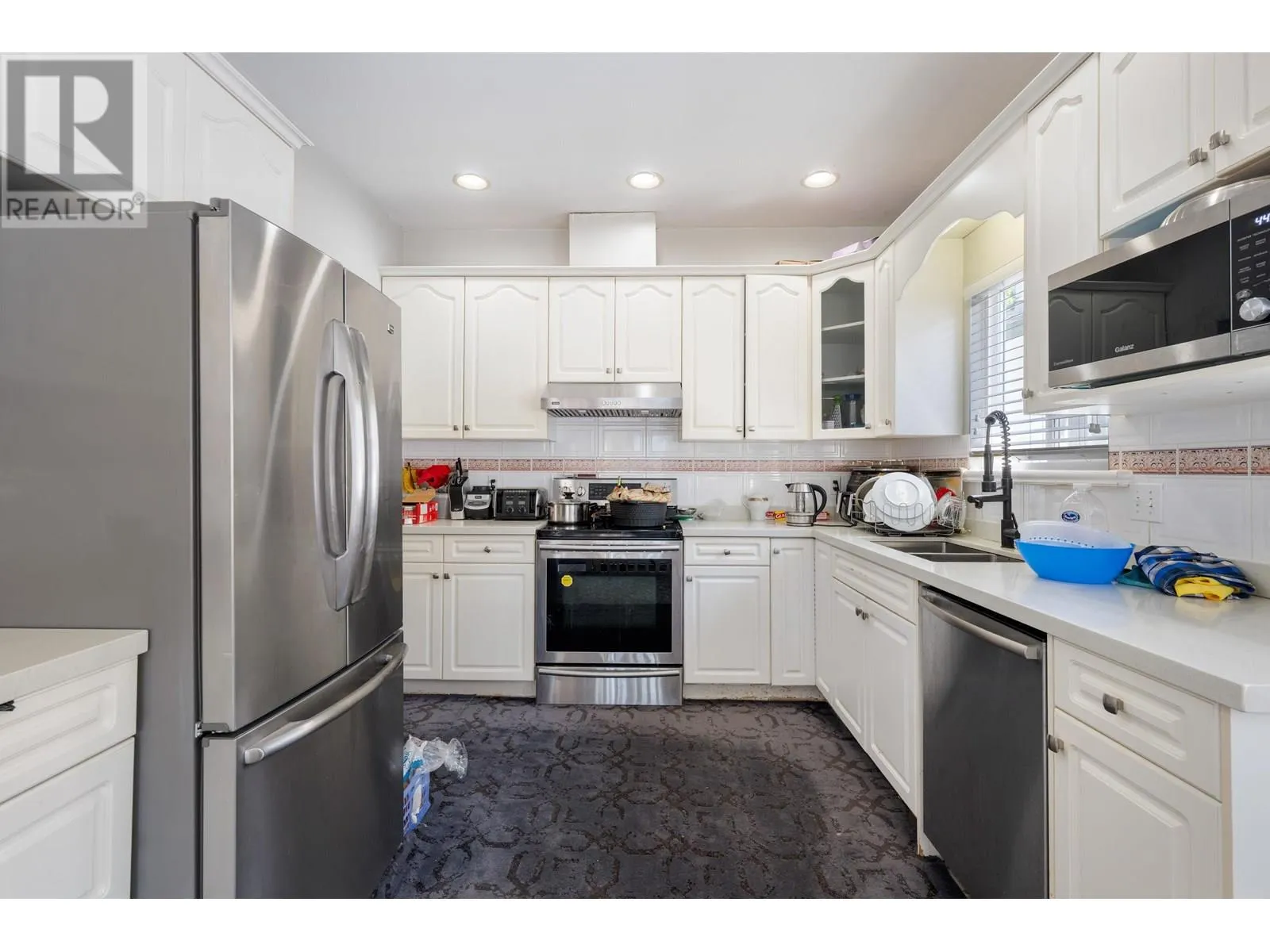3073 COAST MERIDIAN ROAD
