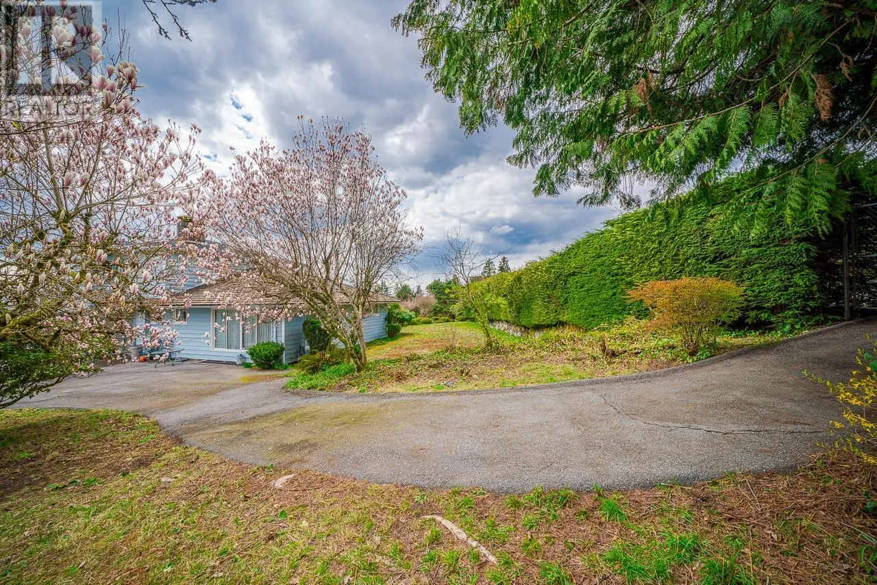 650 SOUTHBOROUGH DRIVE