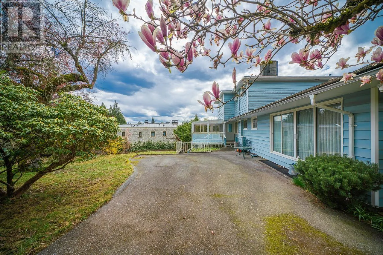 650 SOUTHBOROUGH DRIVE