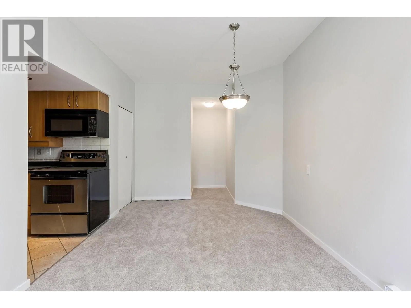 312 251 W 4TH STREET