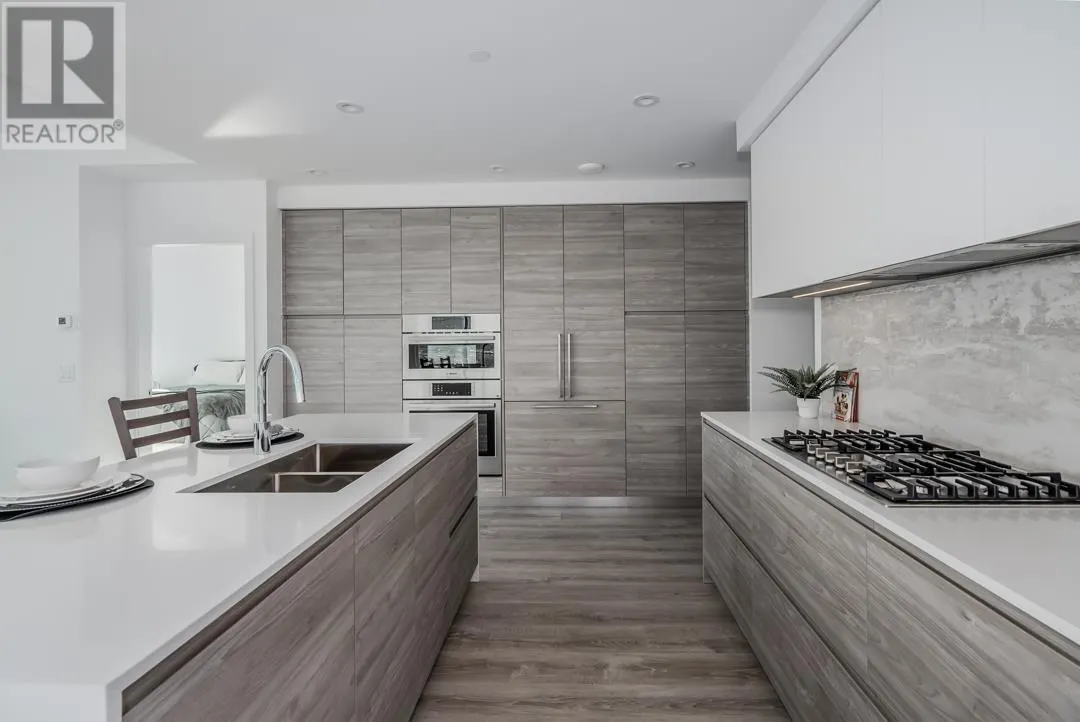 3907 680 QUAYSIDE DRIVE