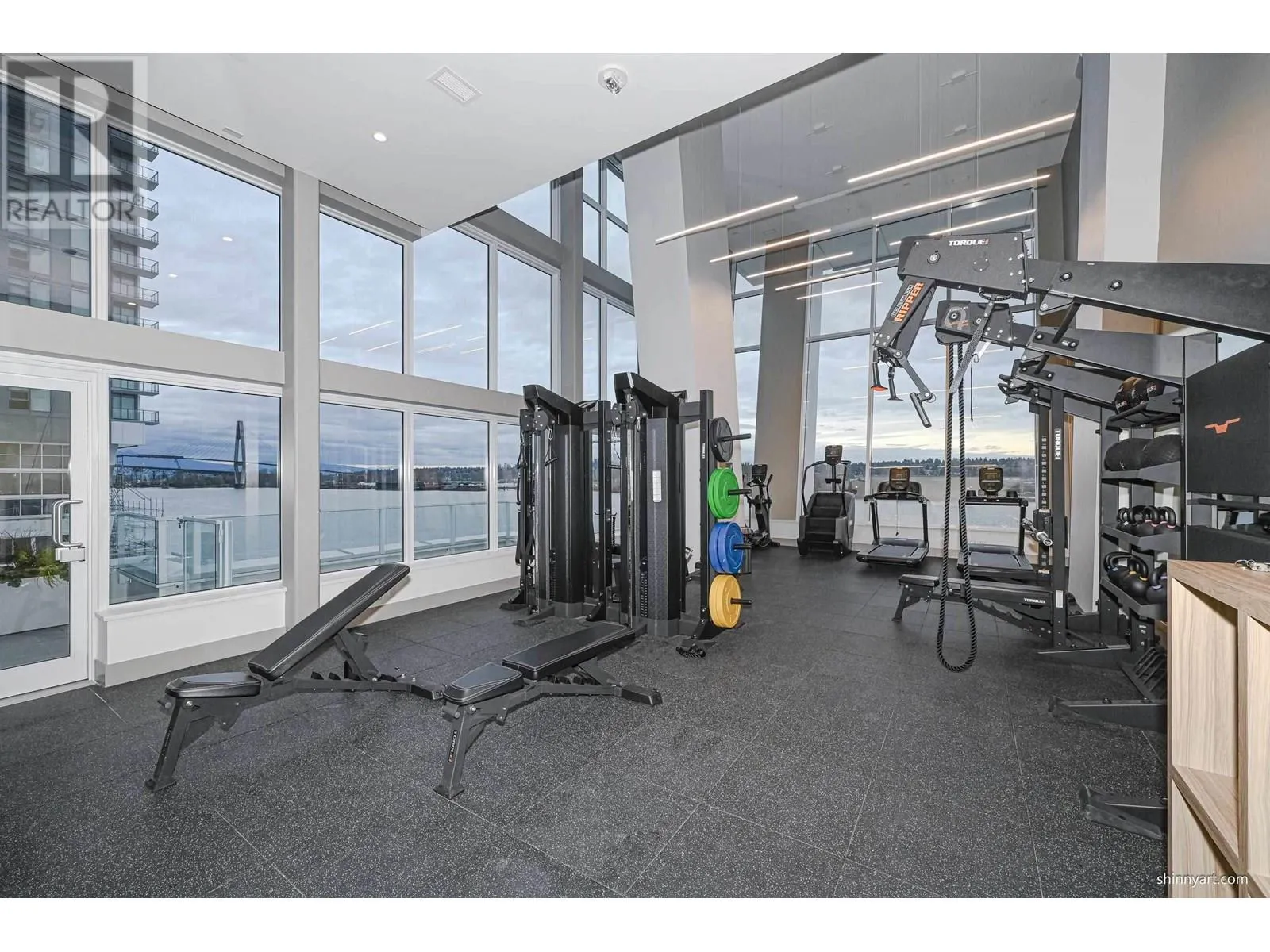 3907 680 QUAYSIDE DRIVE