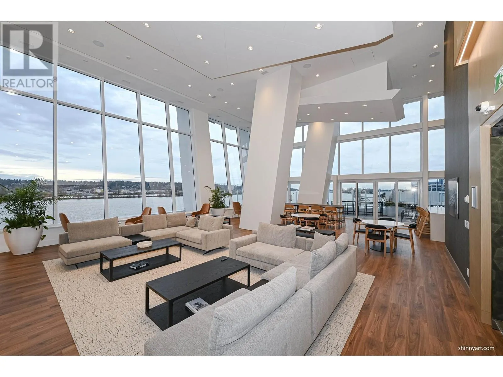 3907 680 QUAYSIDE DRIVE